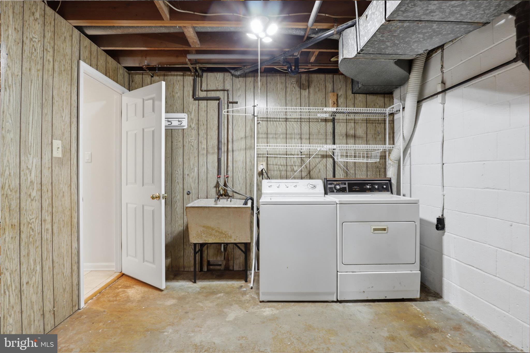 LAWYERS NORTH - Residential