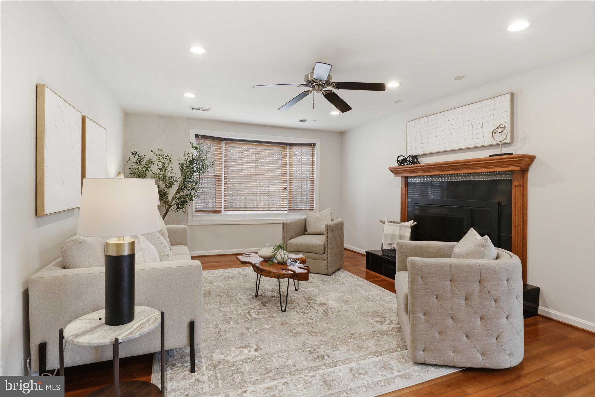 LAWYERS NORTH - Residential