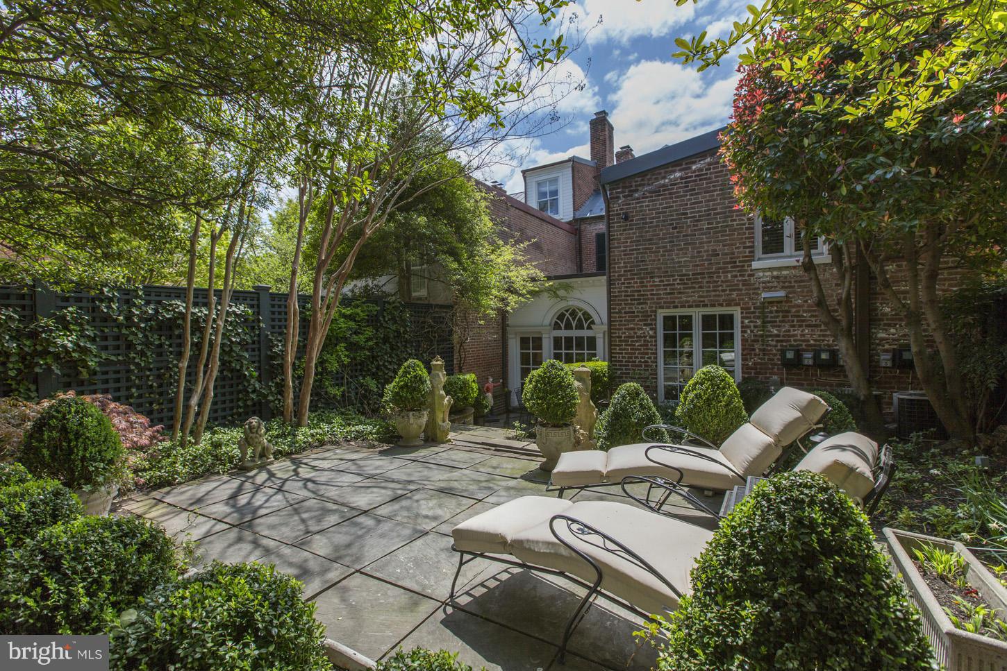 GEORGETOWN - Residential