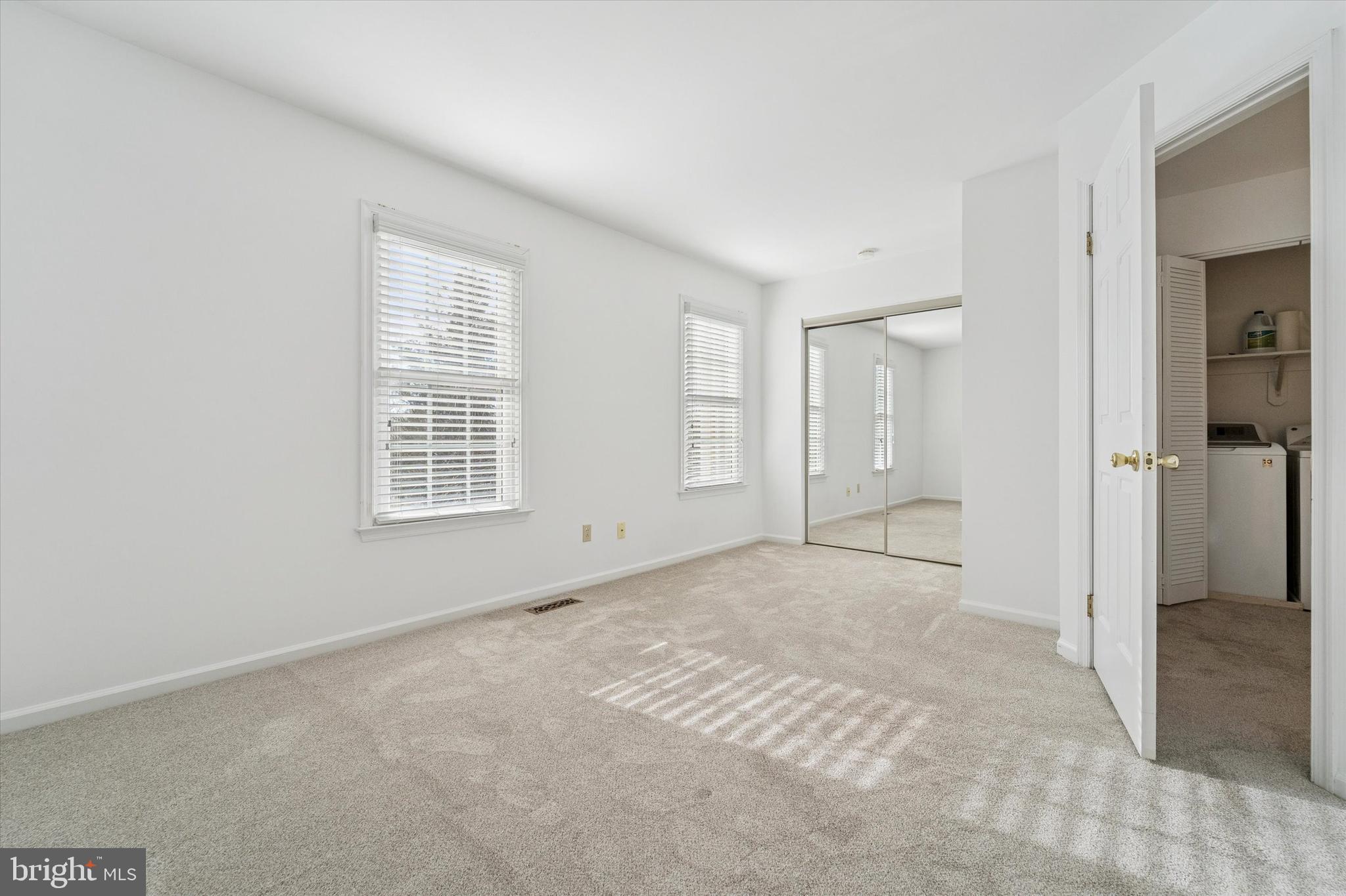 SPRINGHILL FARM - Residential