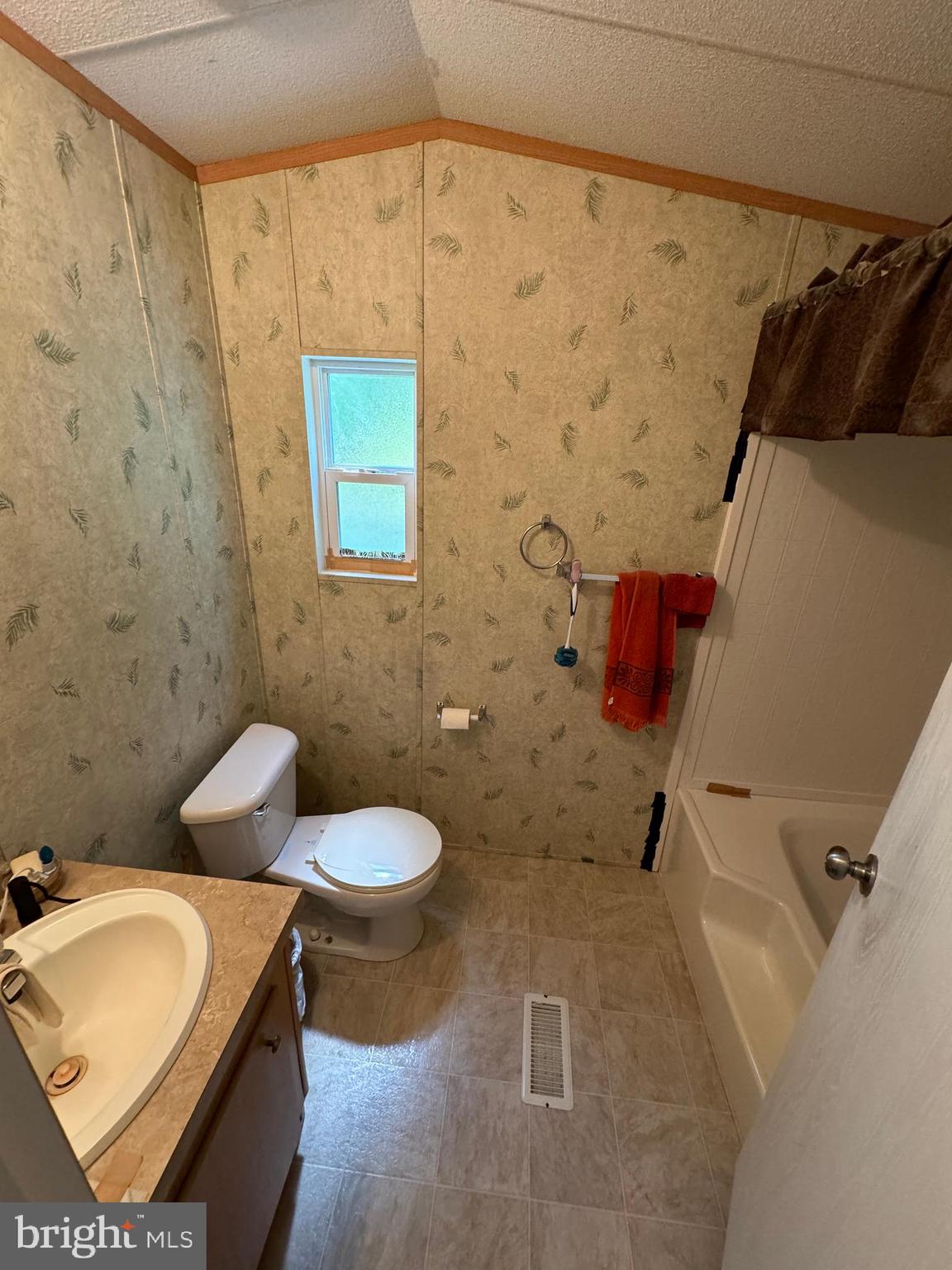 HEMPFIELD HILL ESTATES - Residential