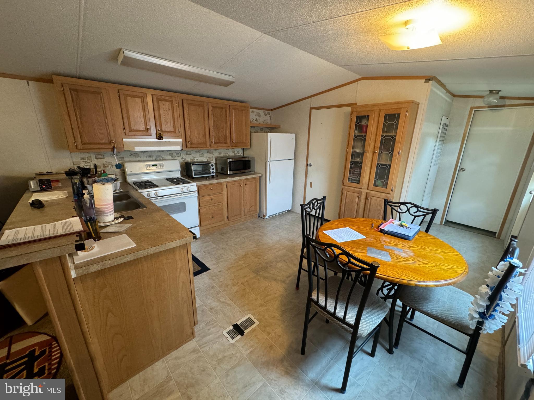 HEMPFIELD HILL ESTATES - Residential