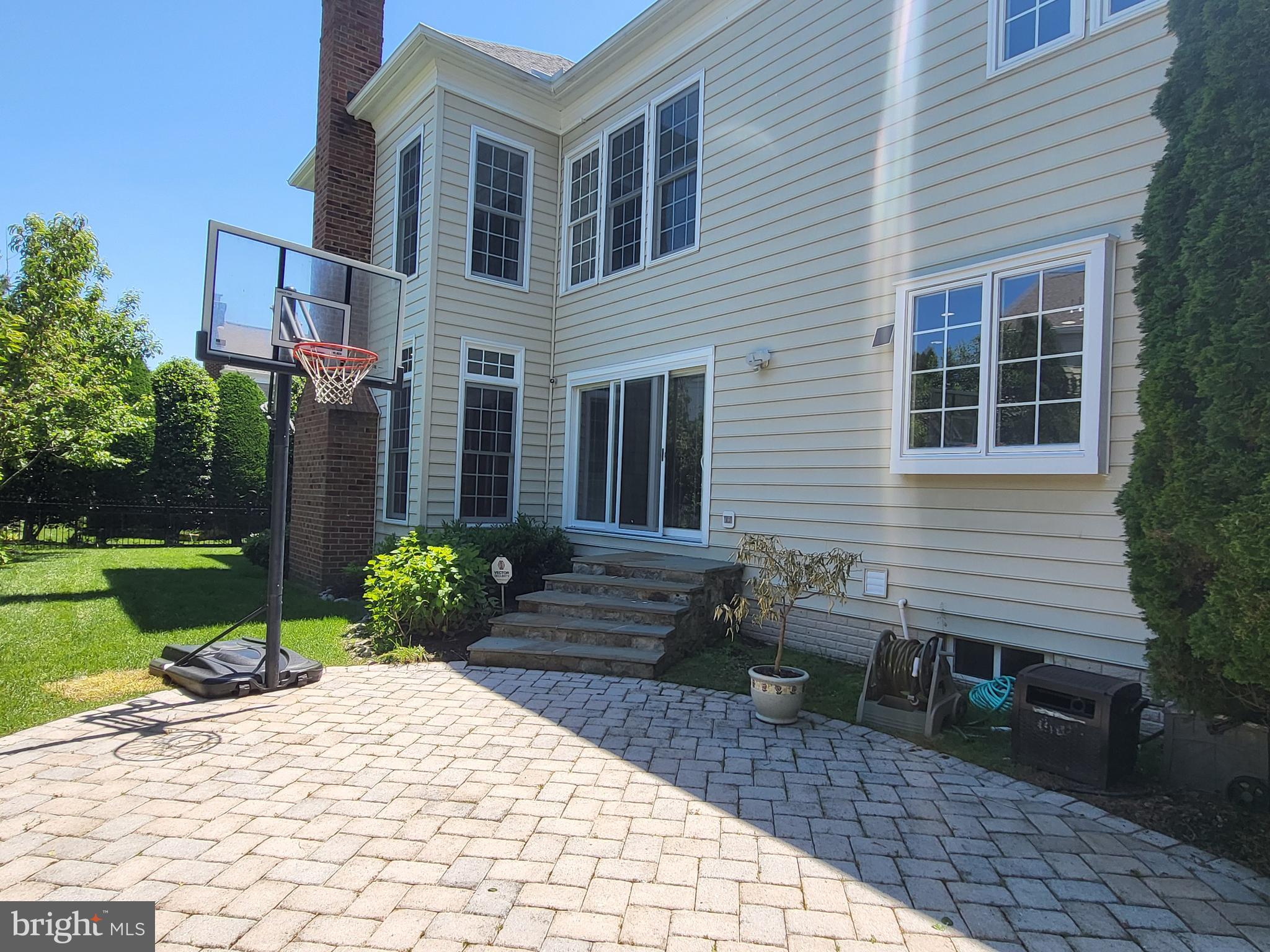 FALLSGROVE - Residential