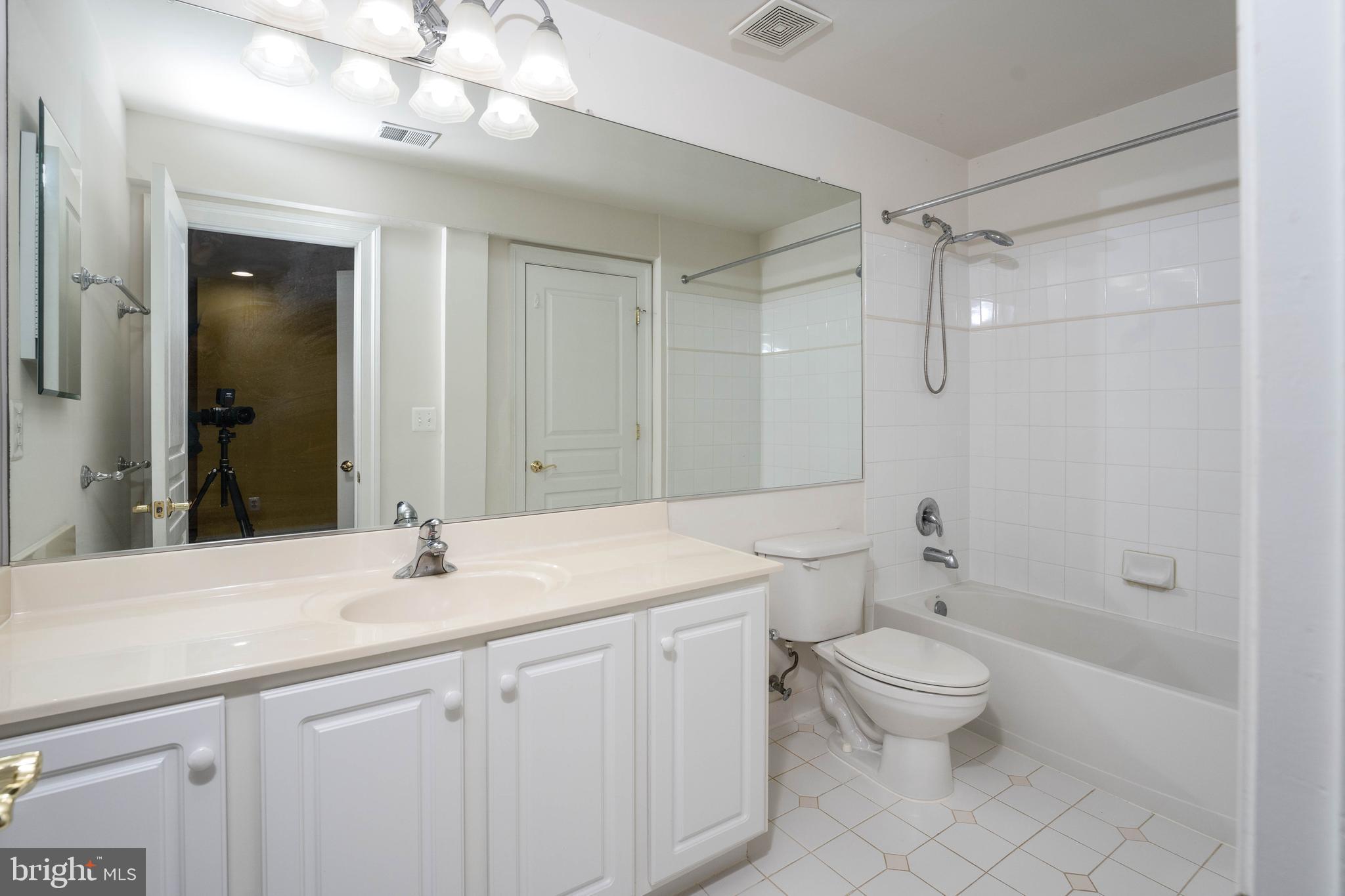 FALLSGROVE - Residential