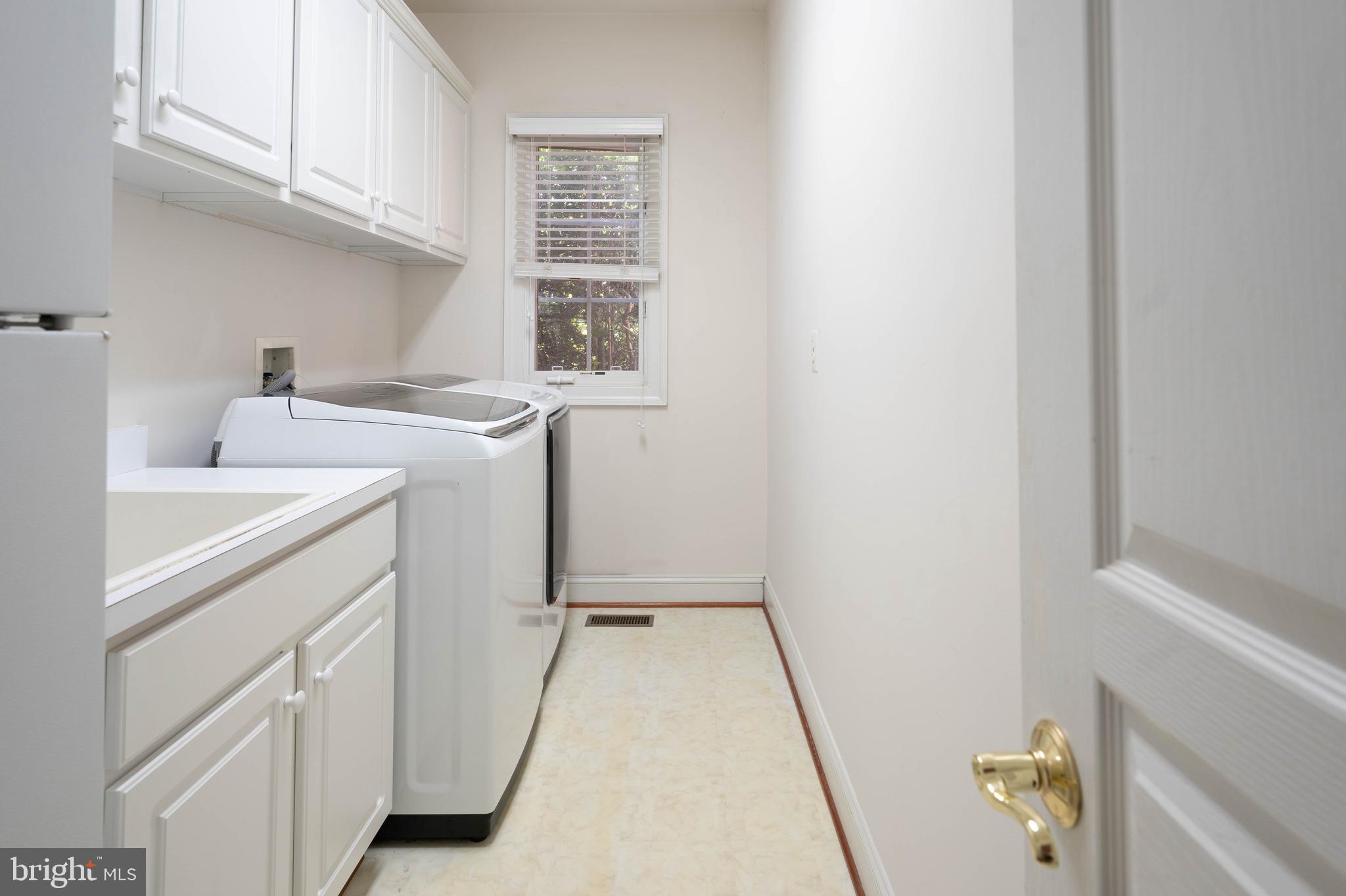 FALLSGROVE - Residential