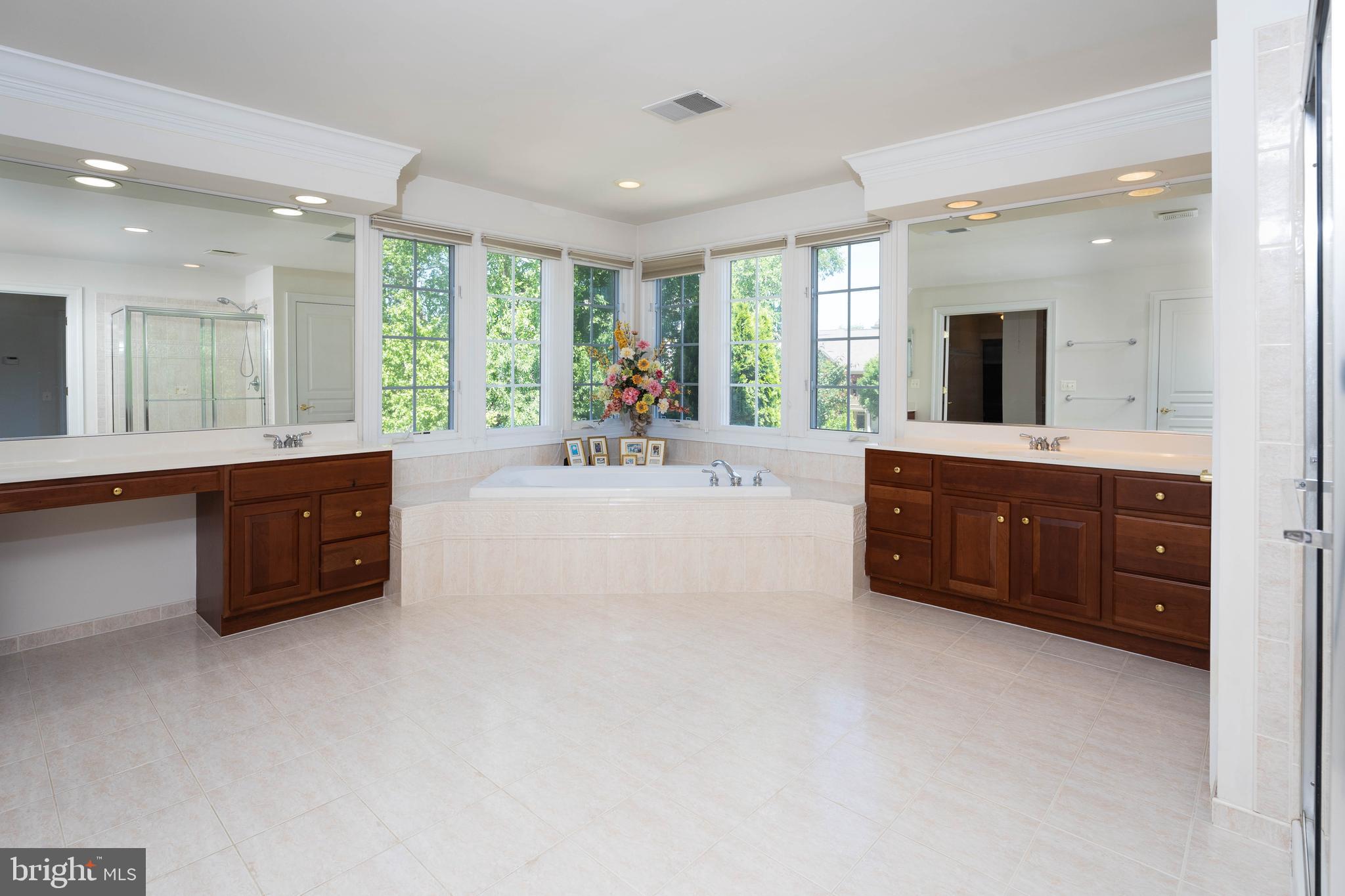 FALLSGROVE - Residential