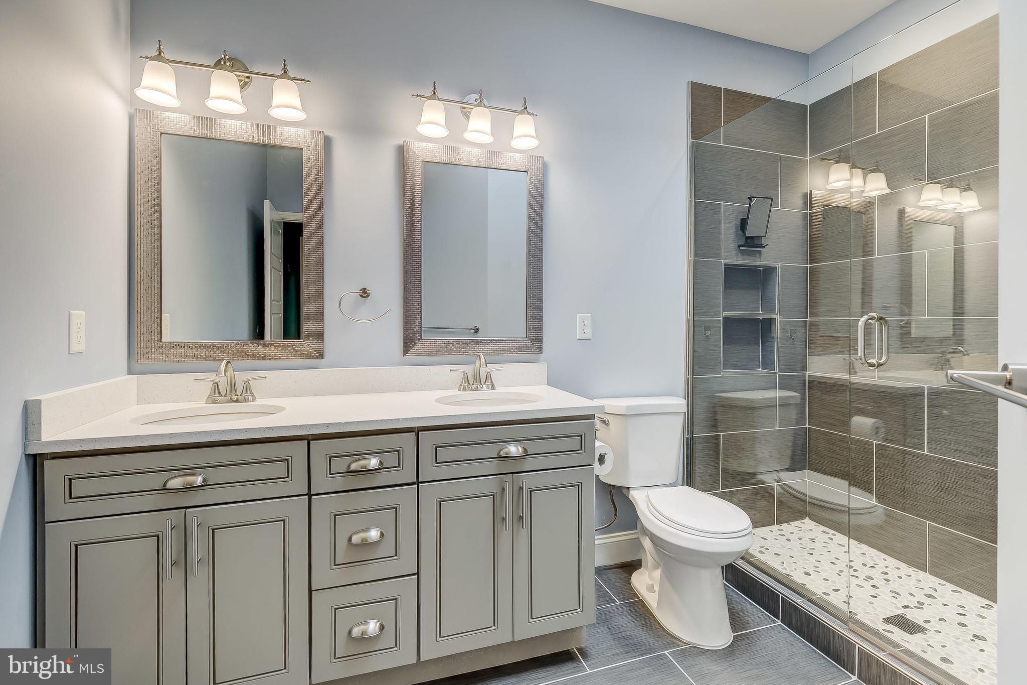 HIGHLANDTOWN - Residential Lease