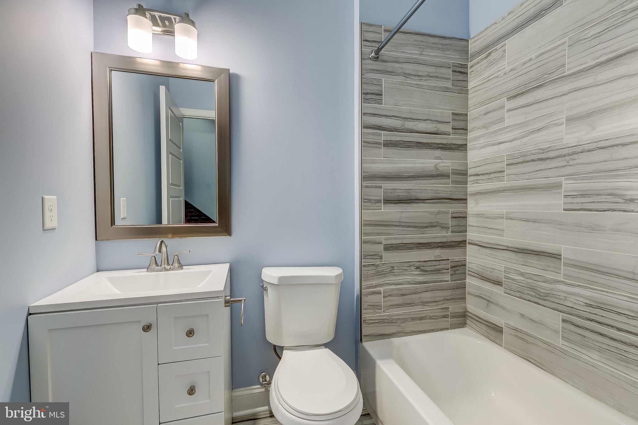 HIGHLANDTOWN - Residential Lease