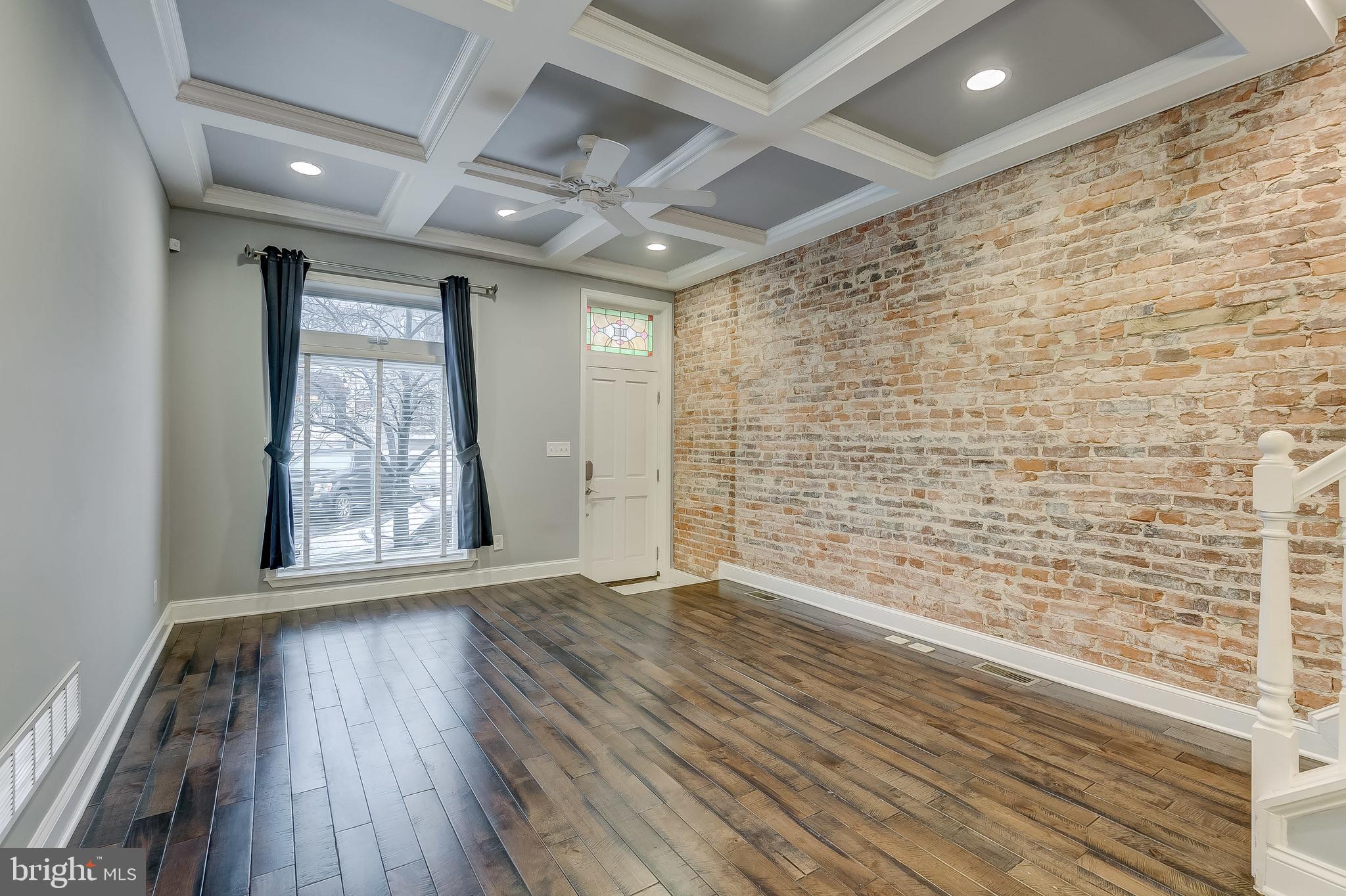 HIGHLANDTOWN - Residential Lease