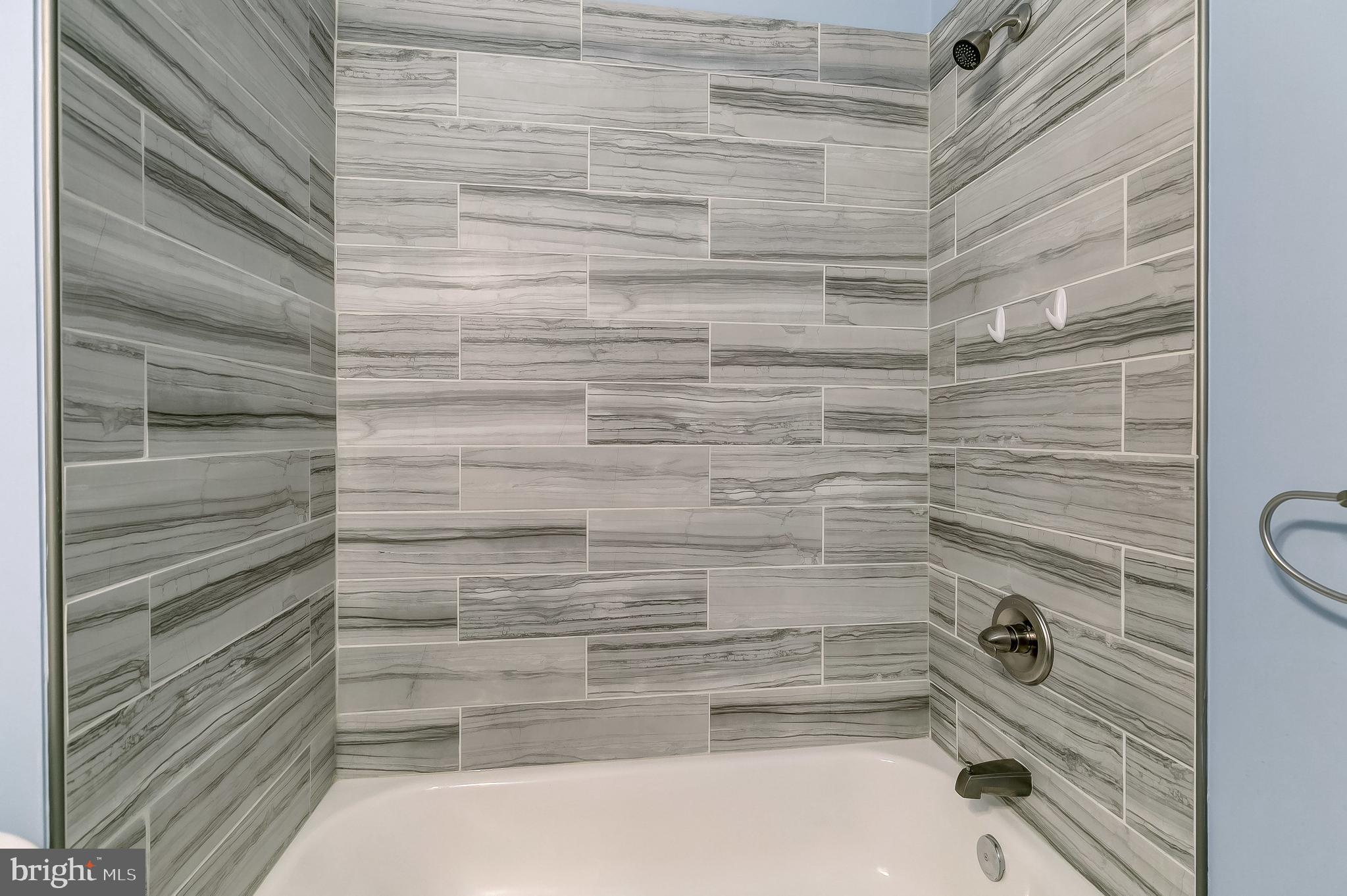 HIGHLANDTOWN - Residential Lease