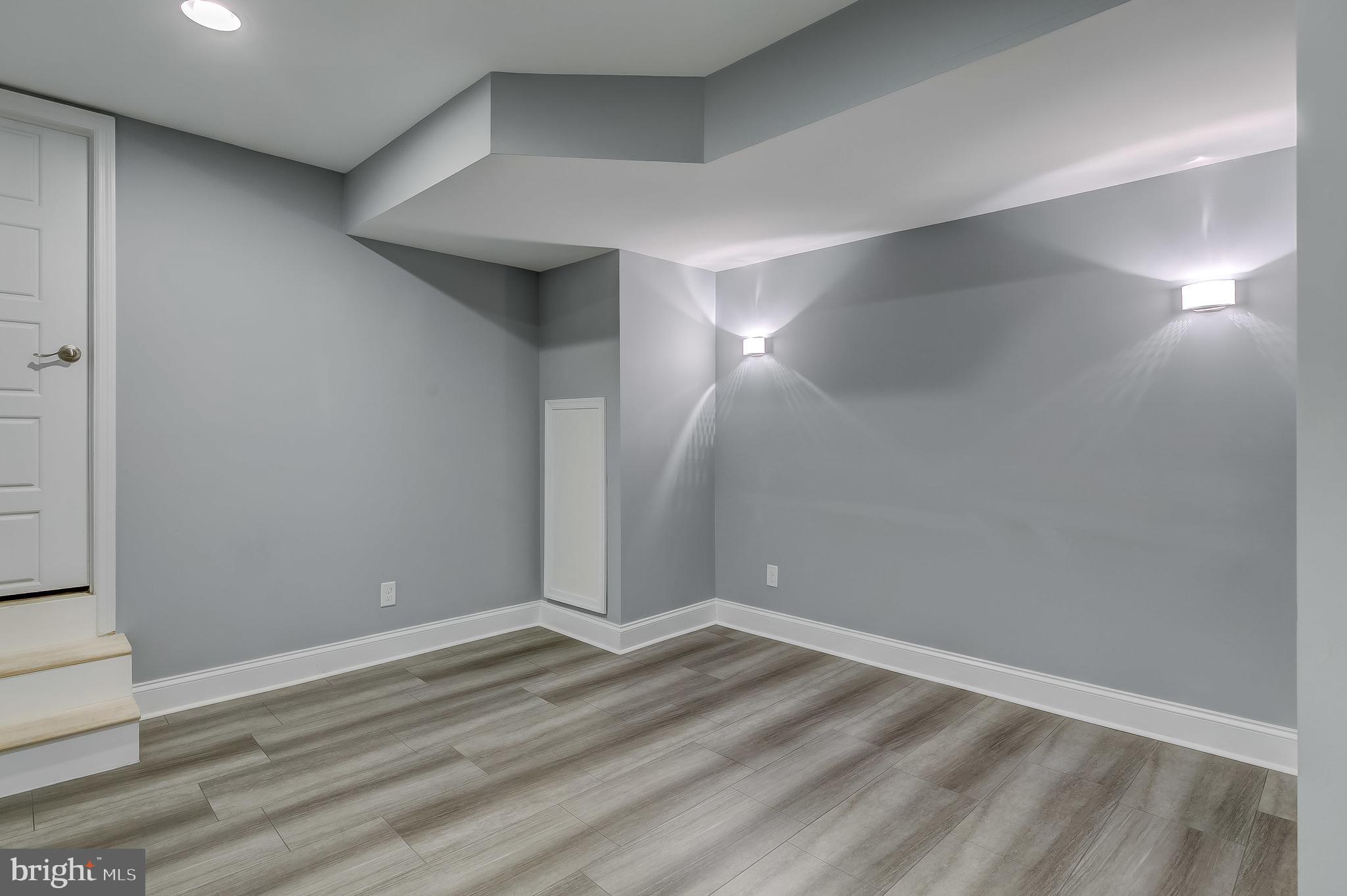 HIGHLANDTOWN - Residential Lease