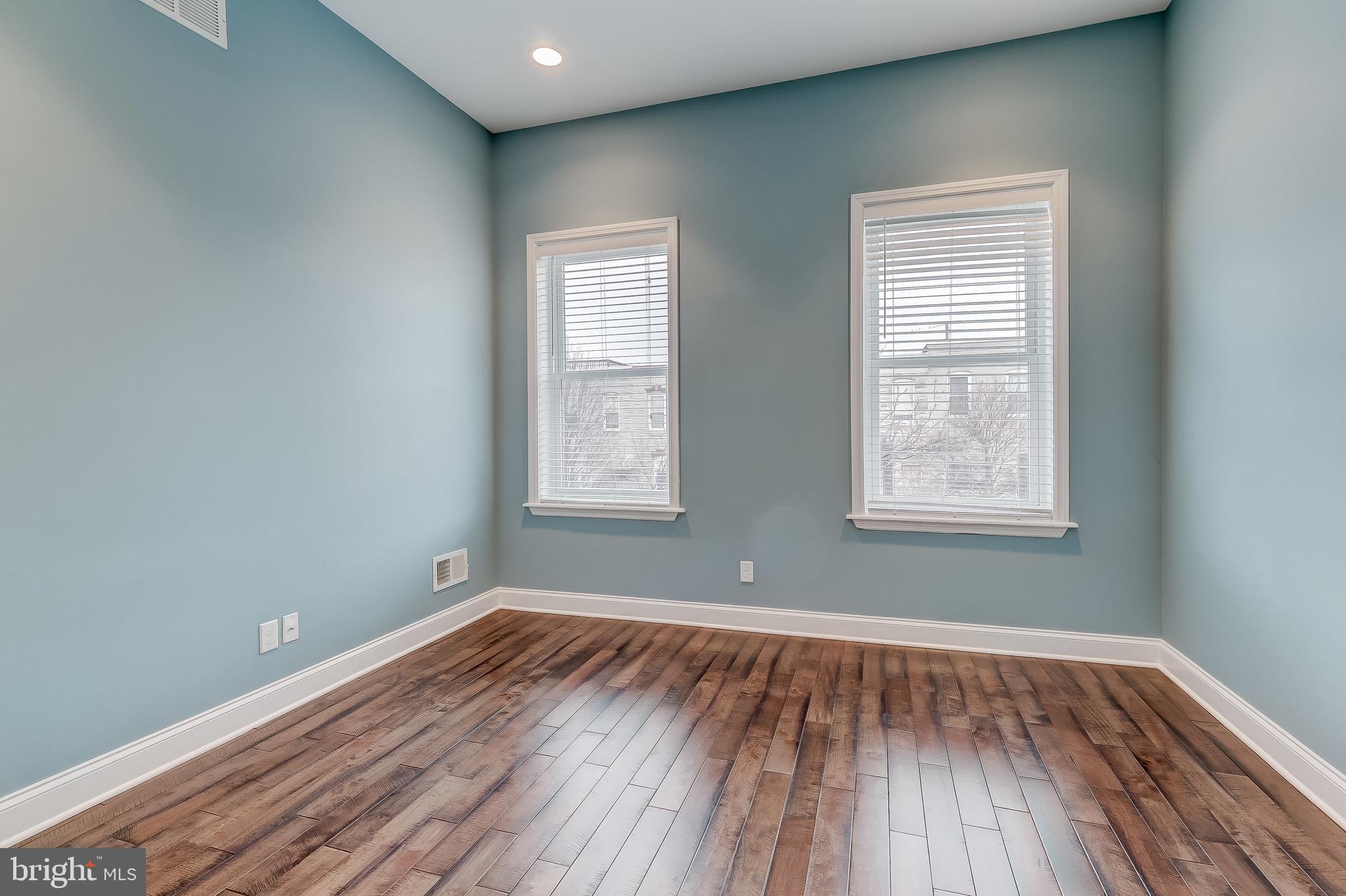 HIGHLANDTOWN - Residential Lease