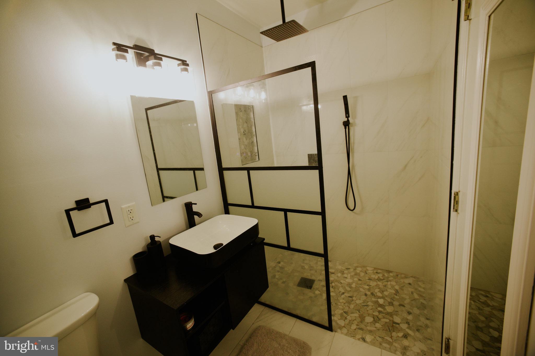 NORTH KENSINGTON - Residential