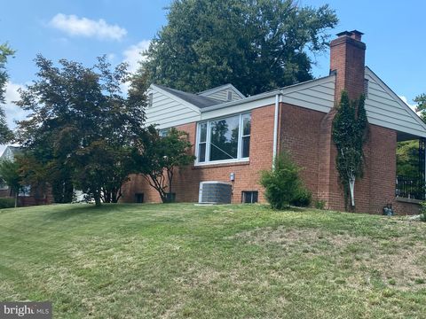 Photo of 11006 Madison Street, KENSINGTON, MD 20895 (MLS # MDMC2201832)