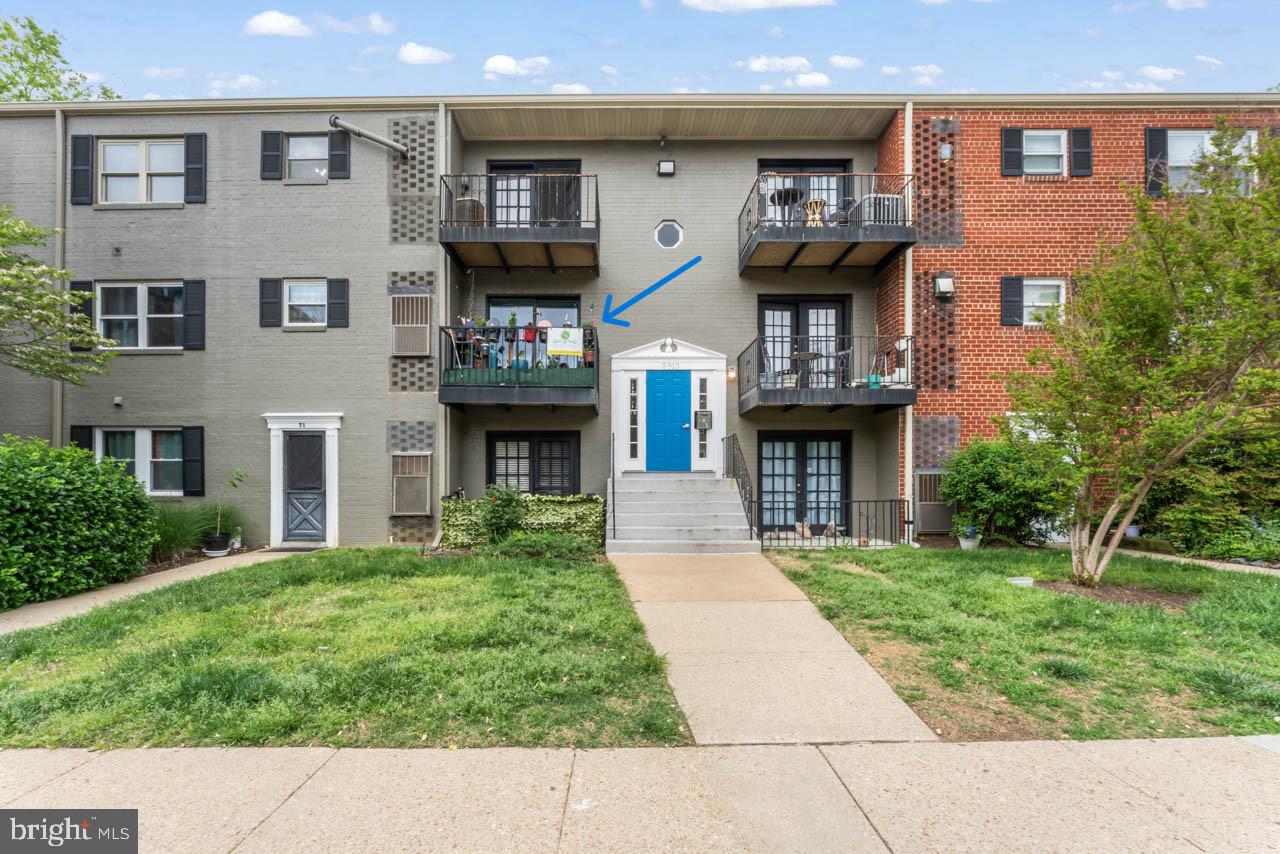 MAYFLOWER SQUARE - Residential