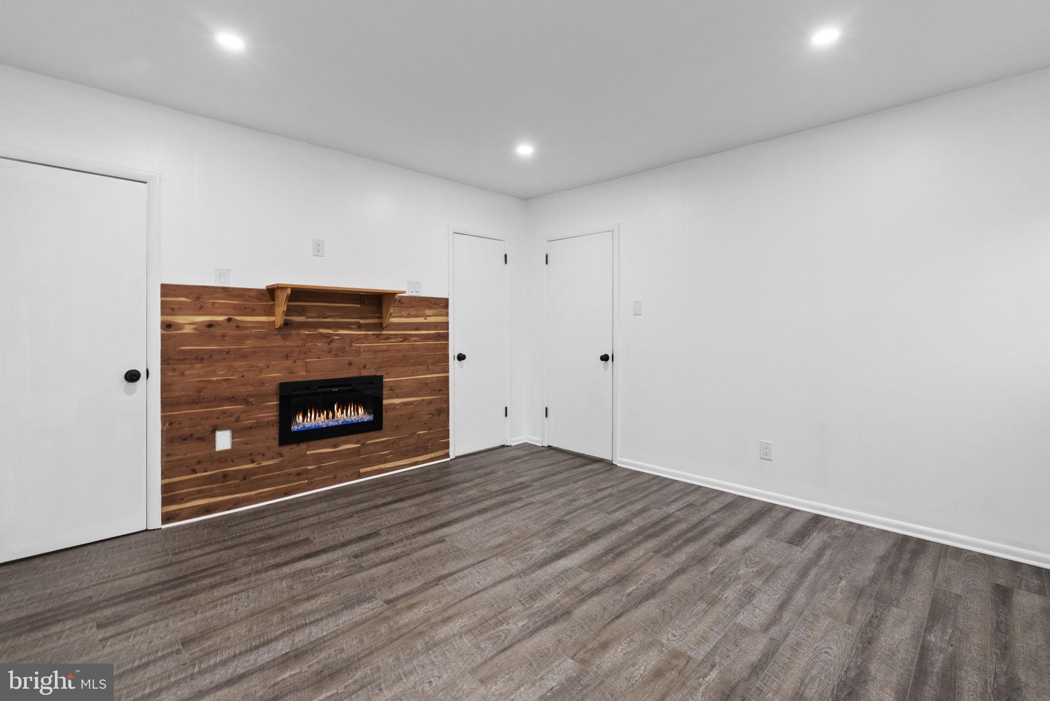 NORRIS HILLS - Residential