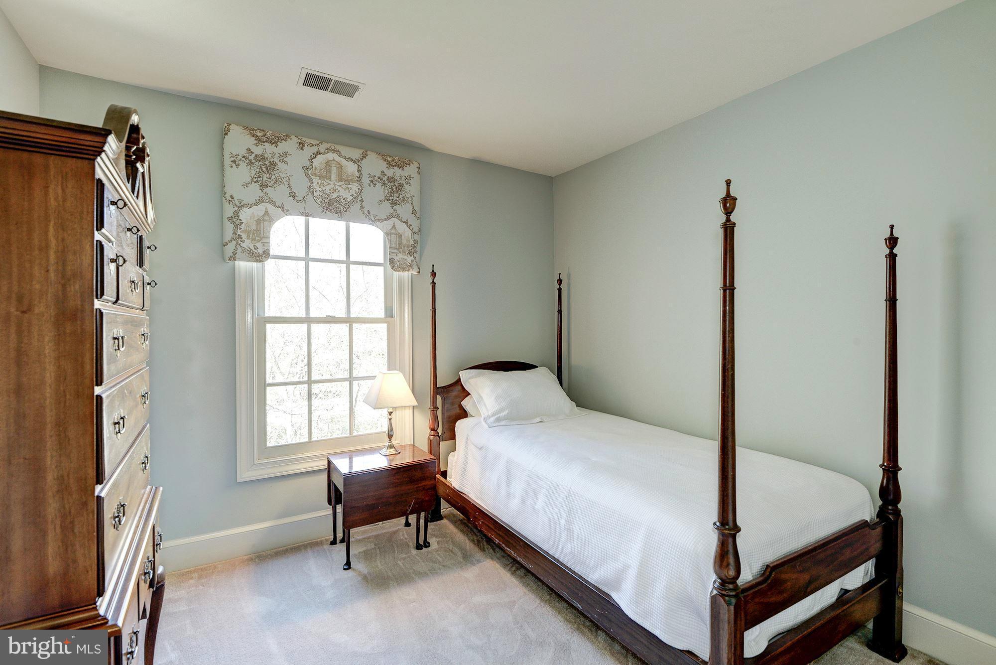 FORESTVILLE MEADOWS - Residential