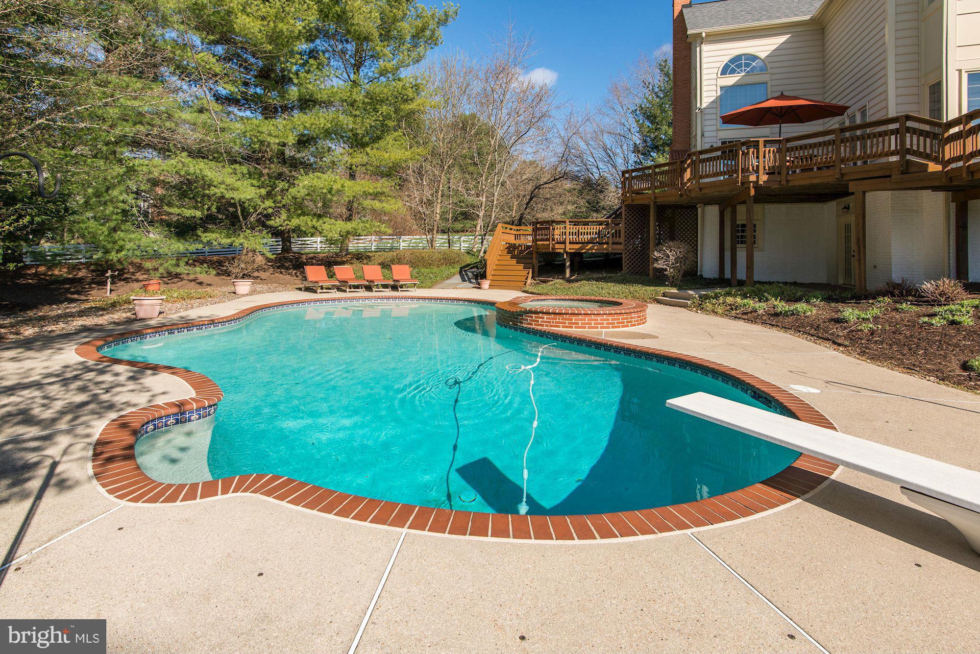 FORESTVILLE MEADOWS - Residential