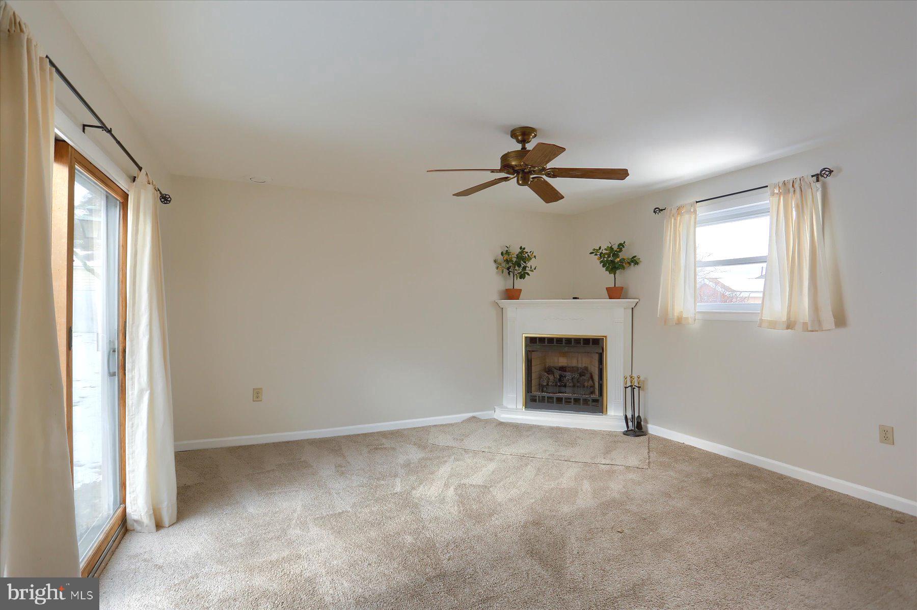 ROSSMOYNE MANOR - Residential