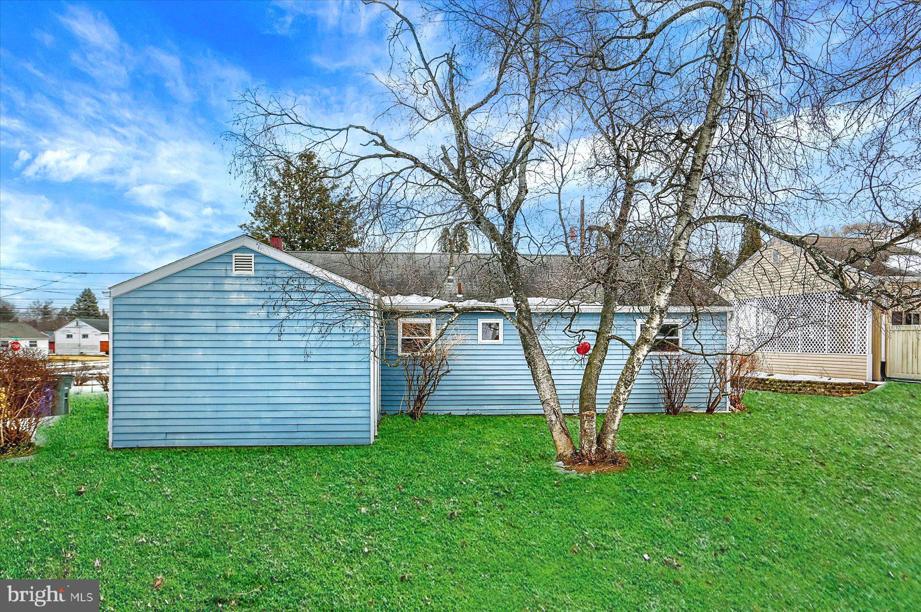 ROSSMOYNE MANOR - Residential