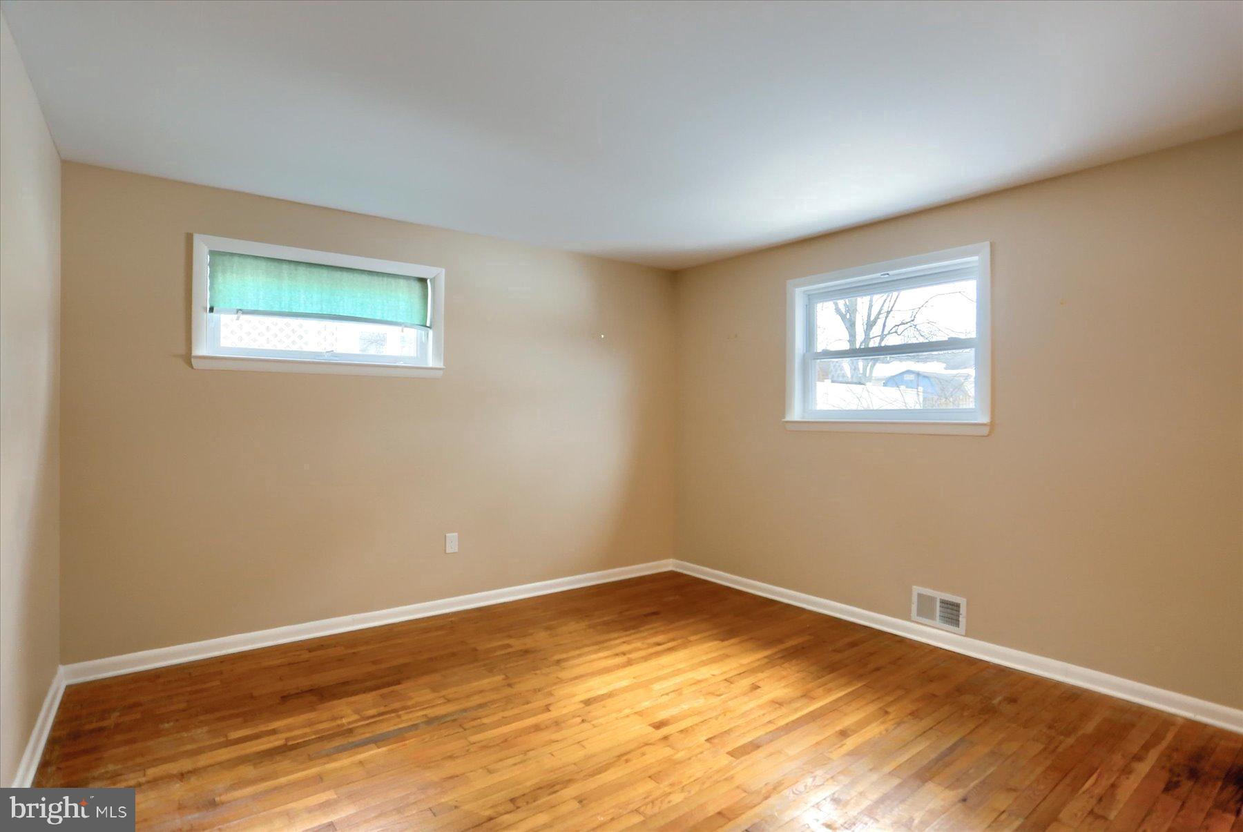 ROSSMOYNE MANOR - Residential