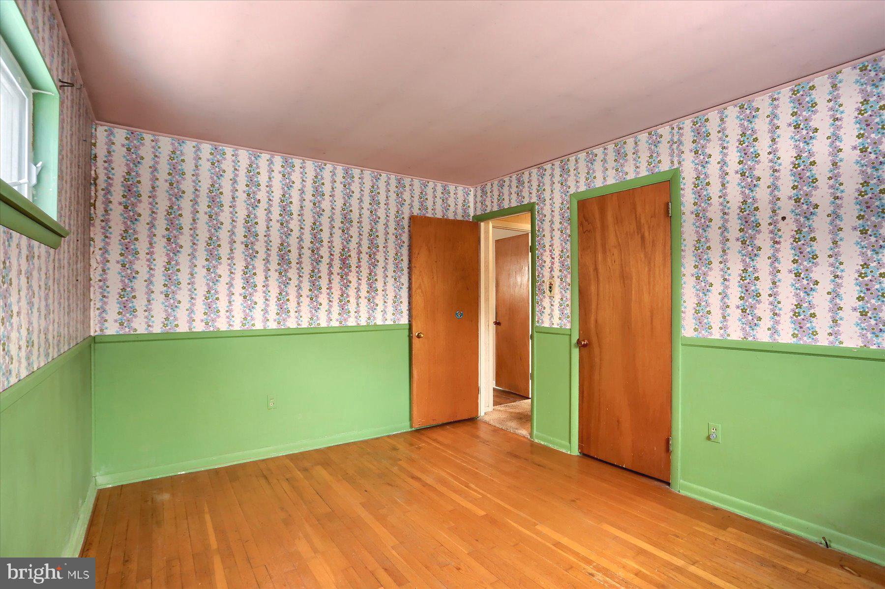 ROSSMOYNE MANOR - Residential