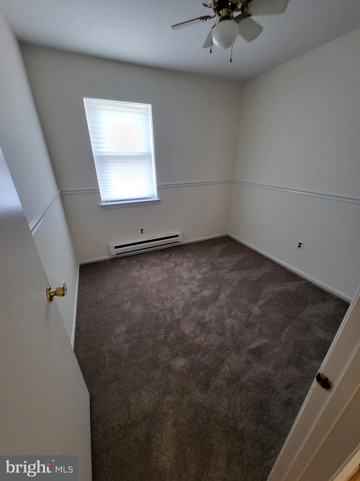 COLONIAL VIL - Residential Lease