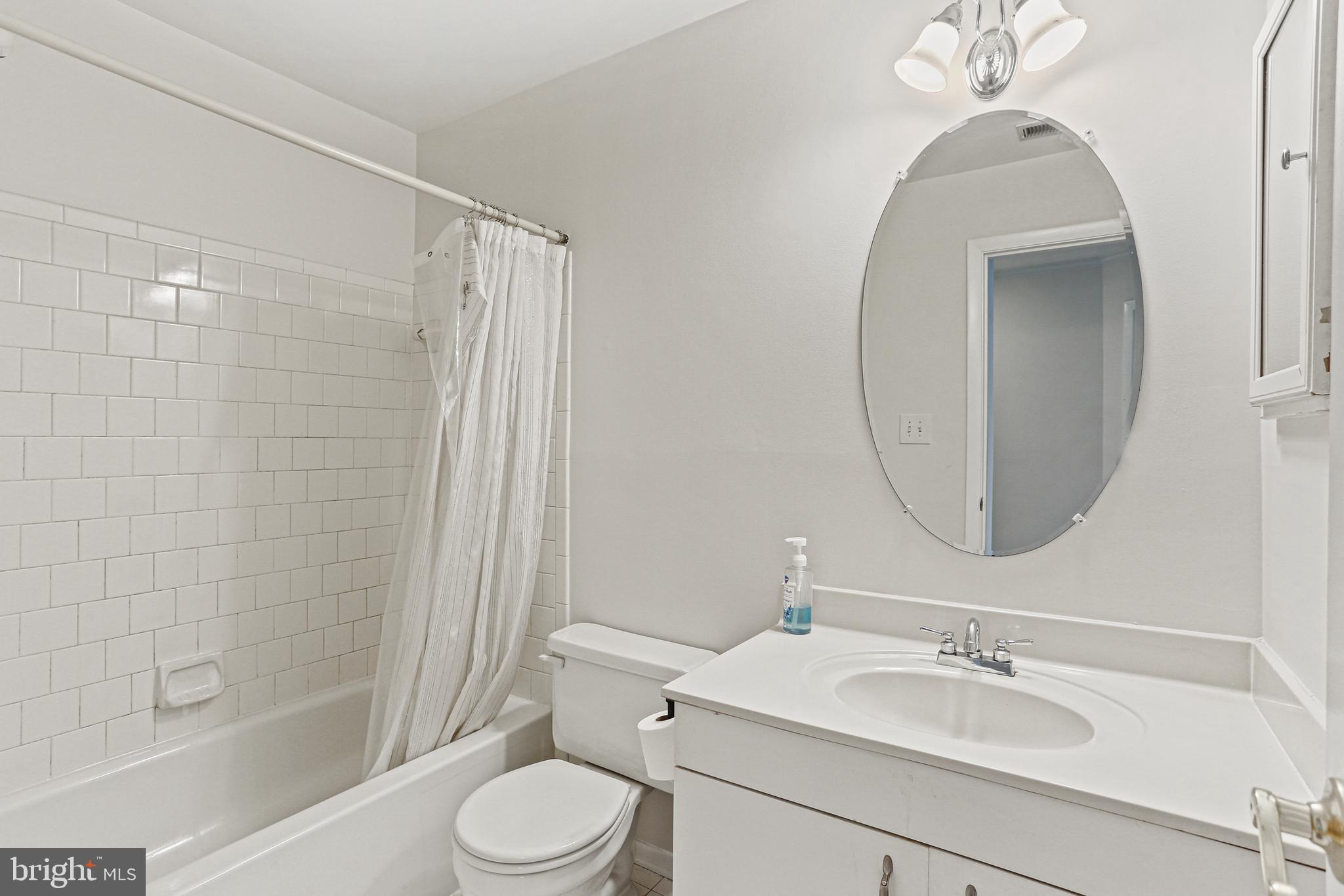 WOODLAND VILLAGE - Residential