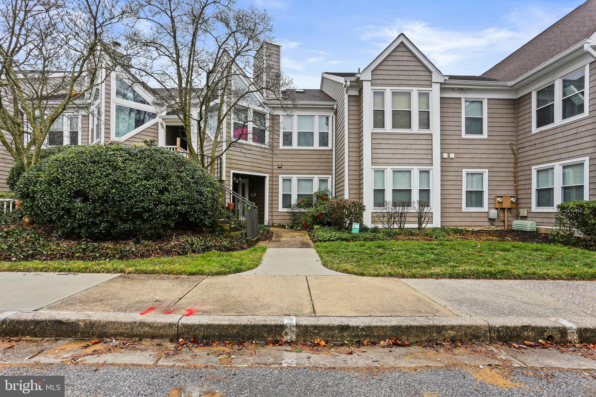 WOODLAND VILLAGE - Residential