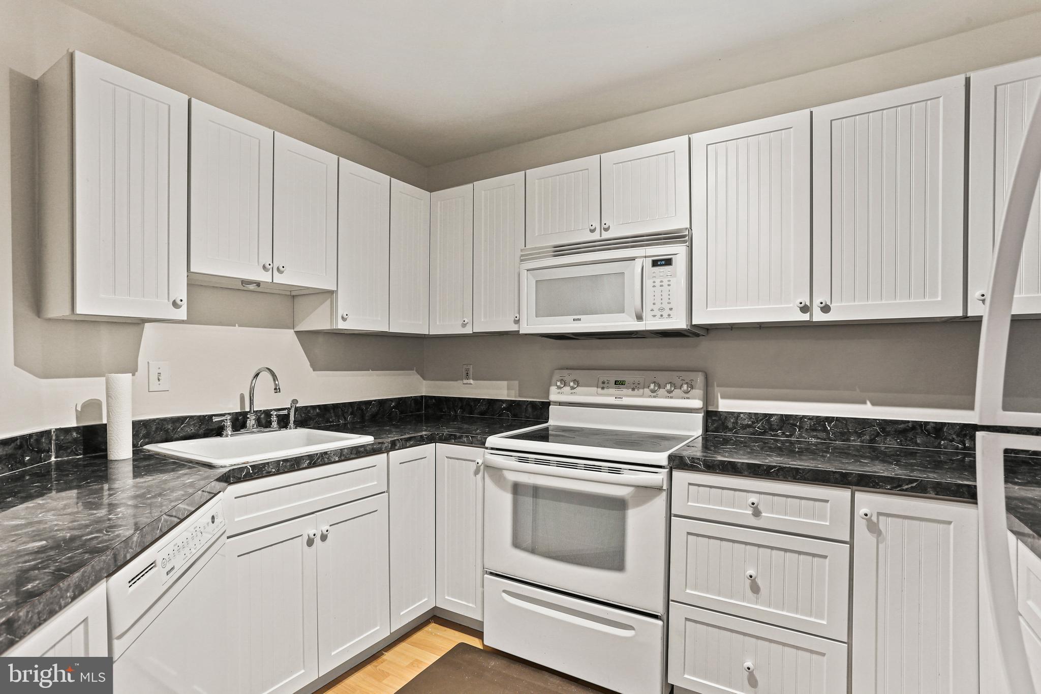 WOODLAND VILLAGE - Residential