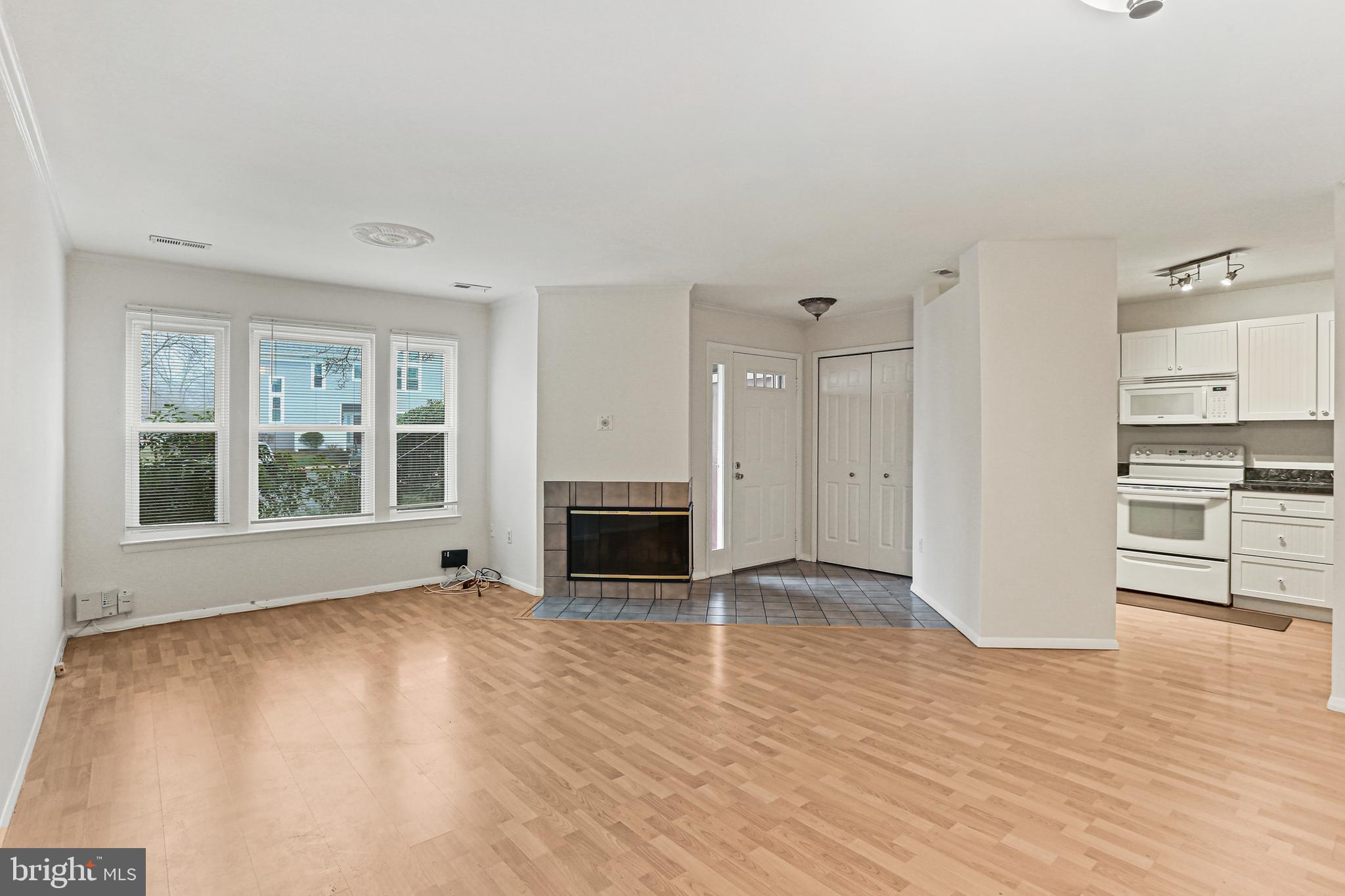 WOODLAND VILLAGE - Residential