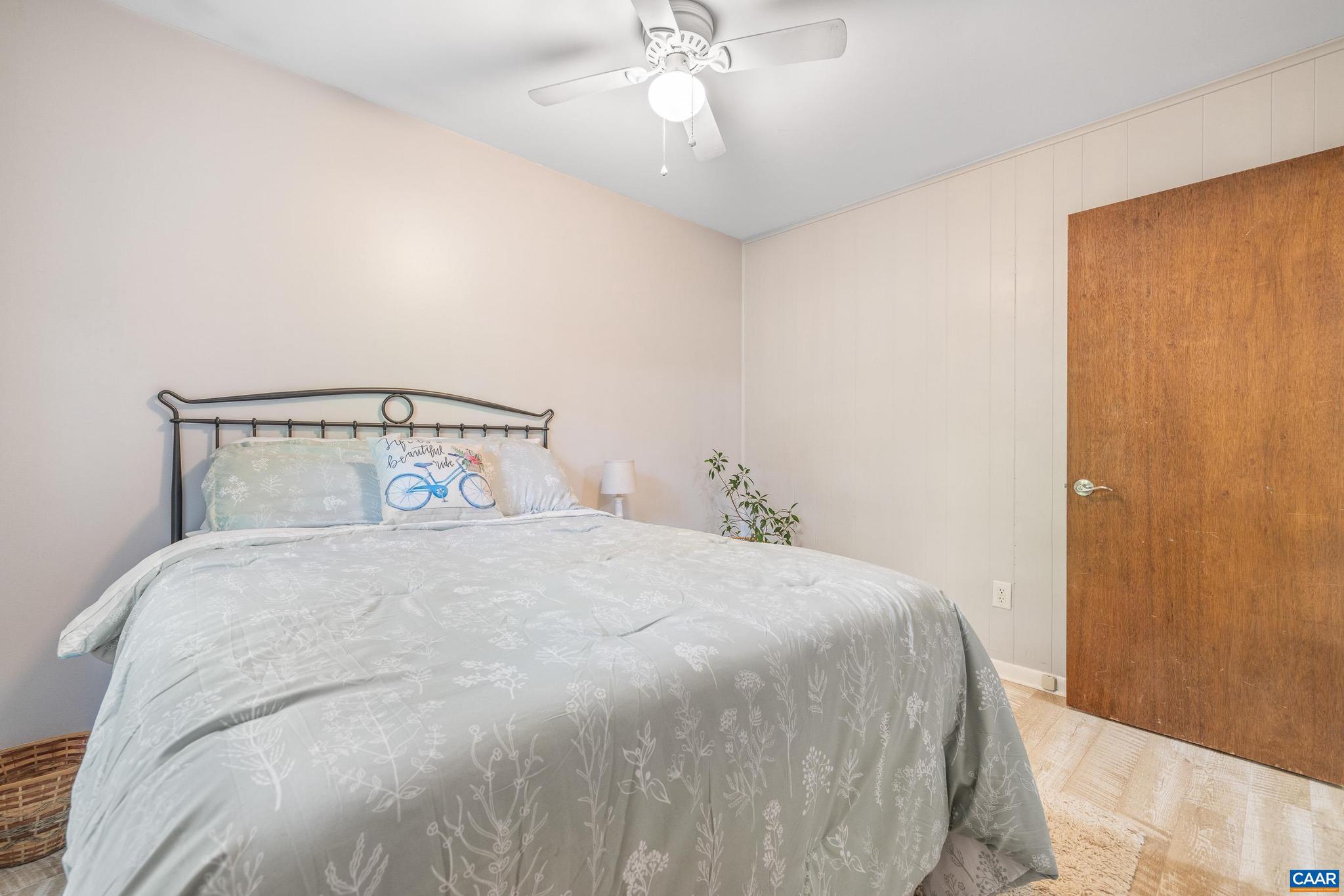 LAKE MONTICELLO - Residential