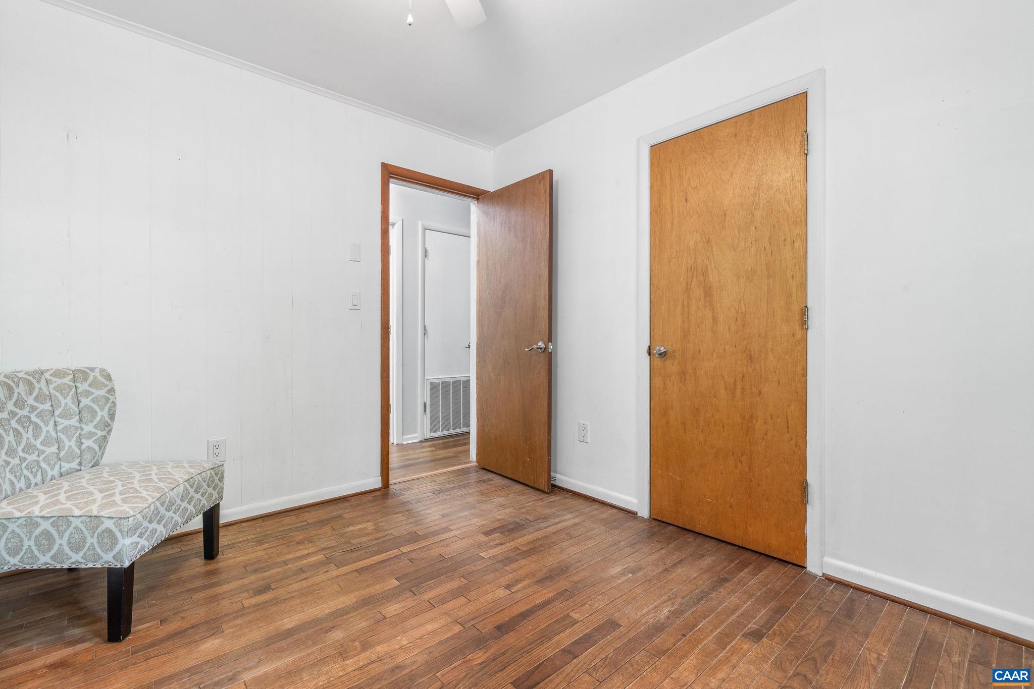 LAKE MONTICELLO - Residential