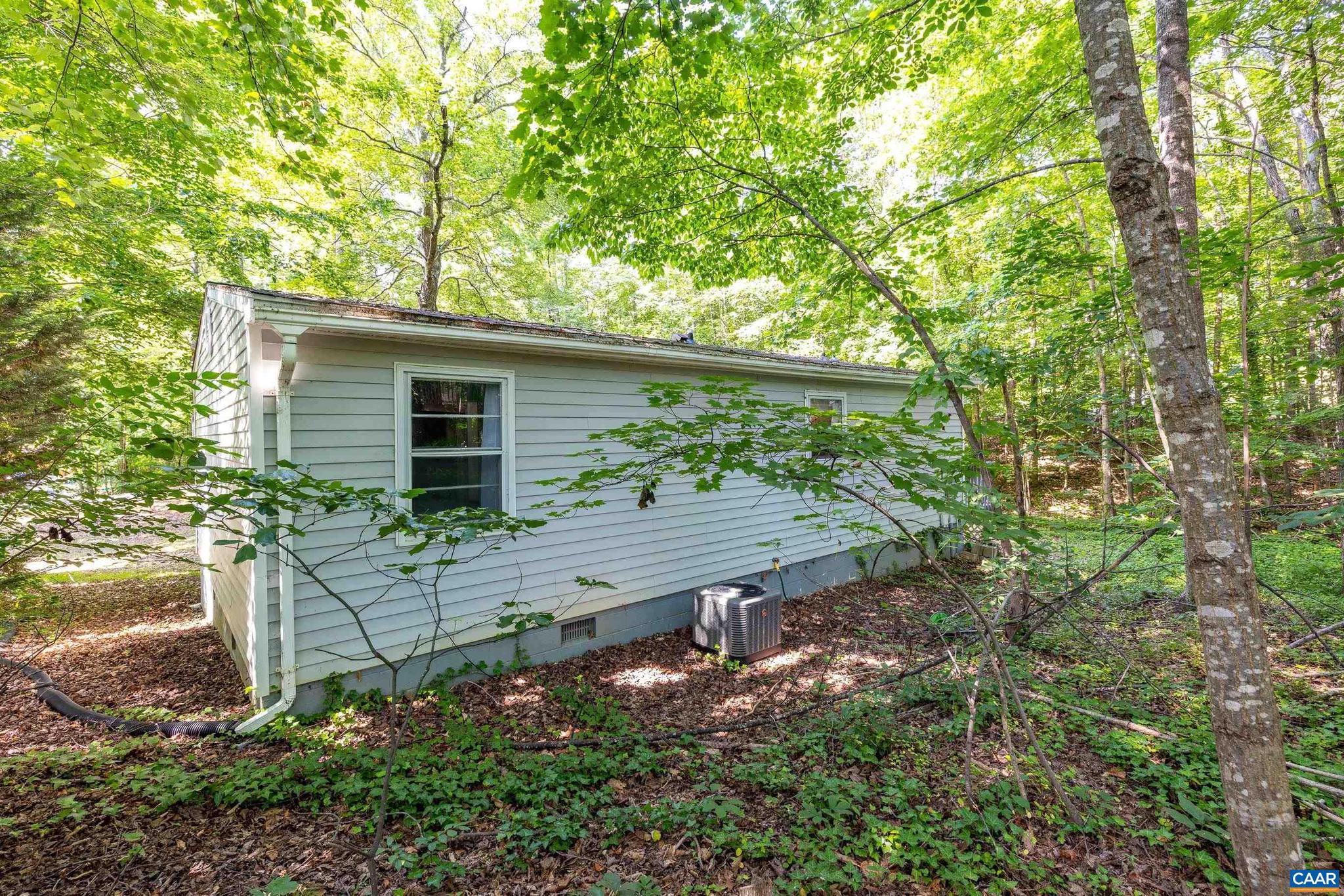 LAKE MONTICELLO - Residential