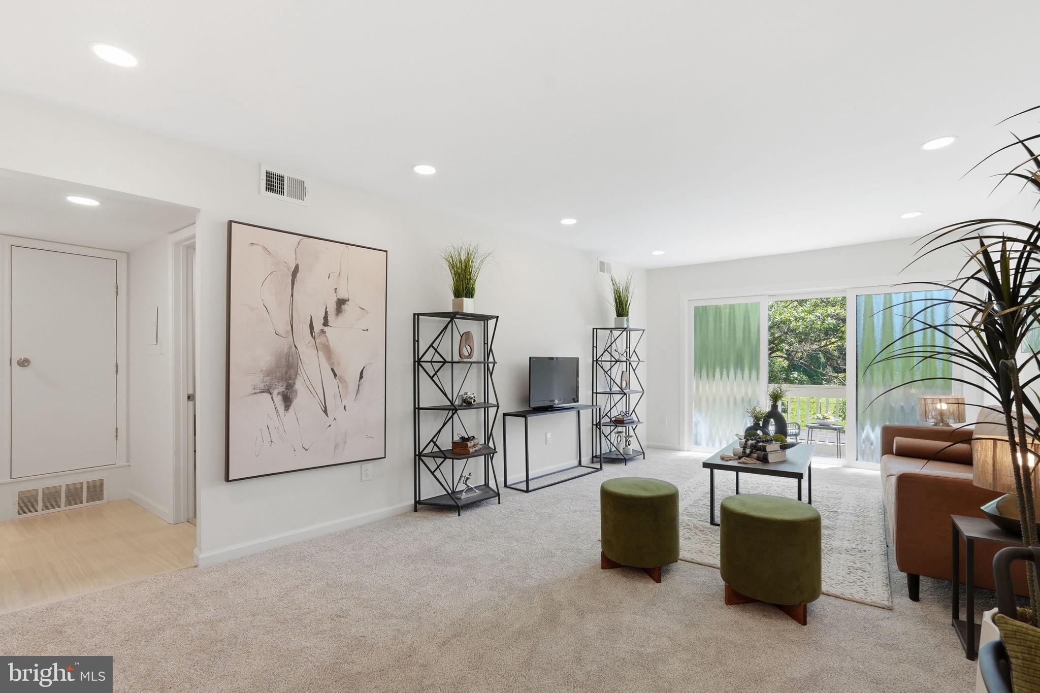 5800 ROYAL RIDGE DRIVE