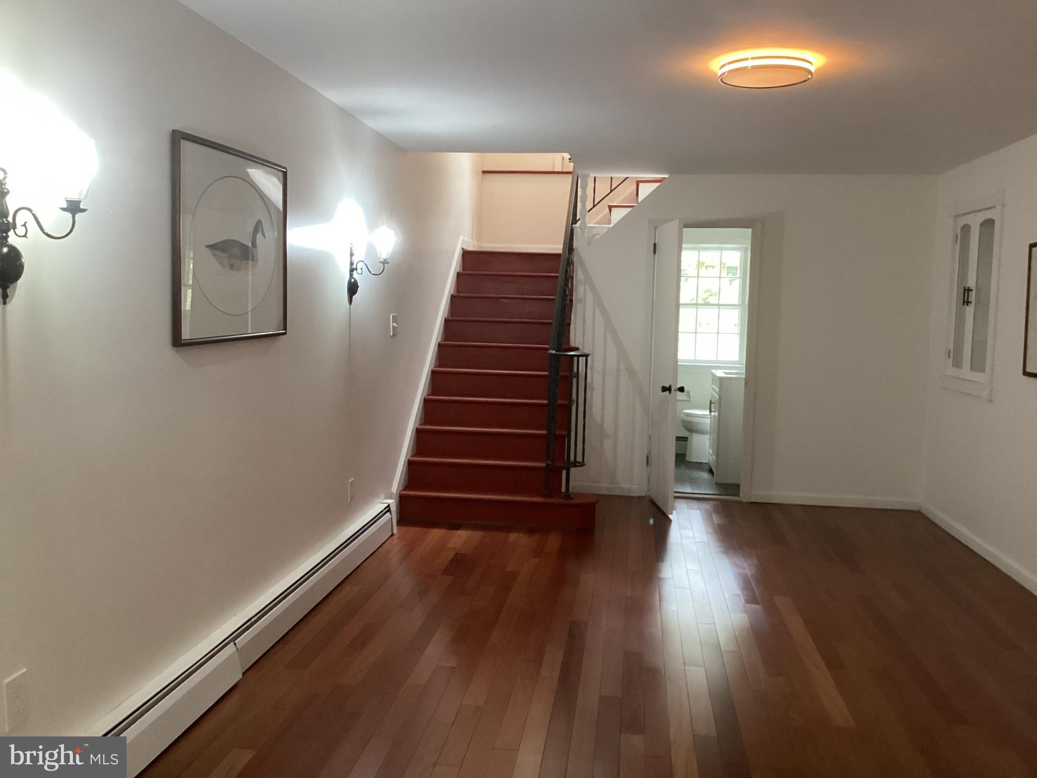 VALLEY FORGE - Residential