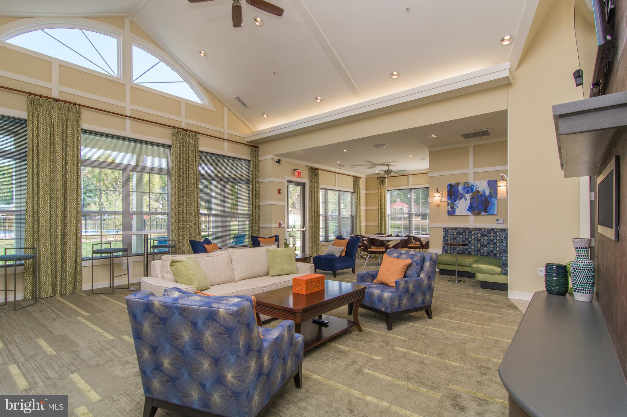 CREEKSIDE VILLAGE - Residential