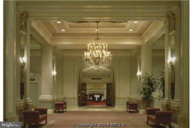 MOUNT VERNON PLACE HISTORIC DISTRICT - Residential Lease