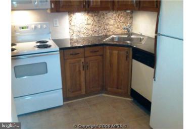 MOUNT VERNON PLACE HISTORIC DISTRICT - Residential Lease