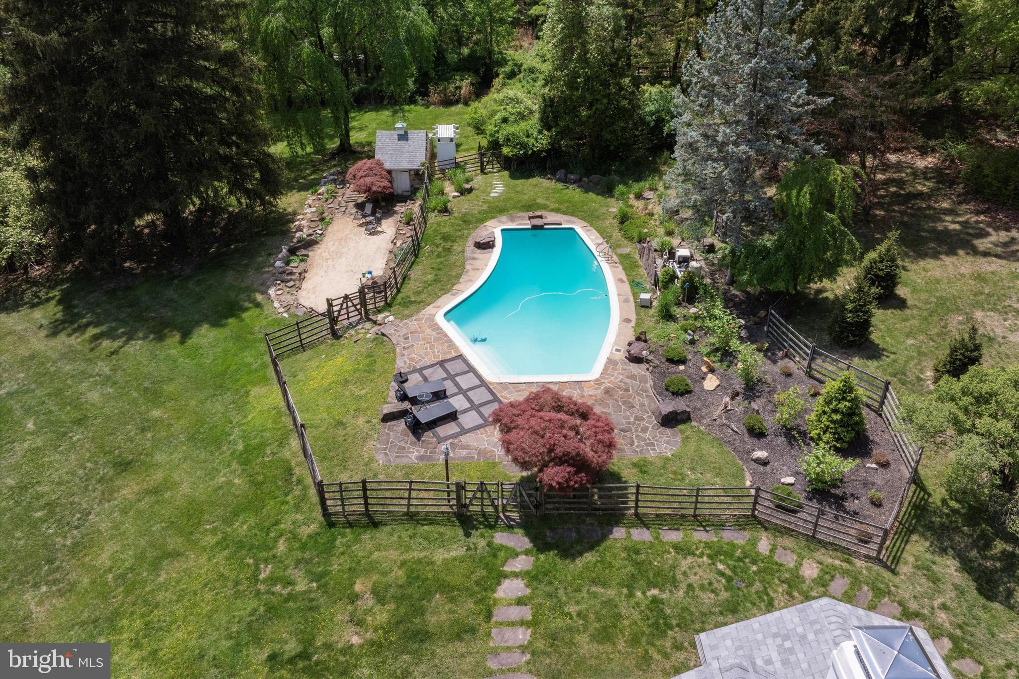 VALLEY FORGE MTN - Residential