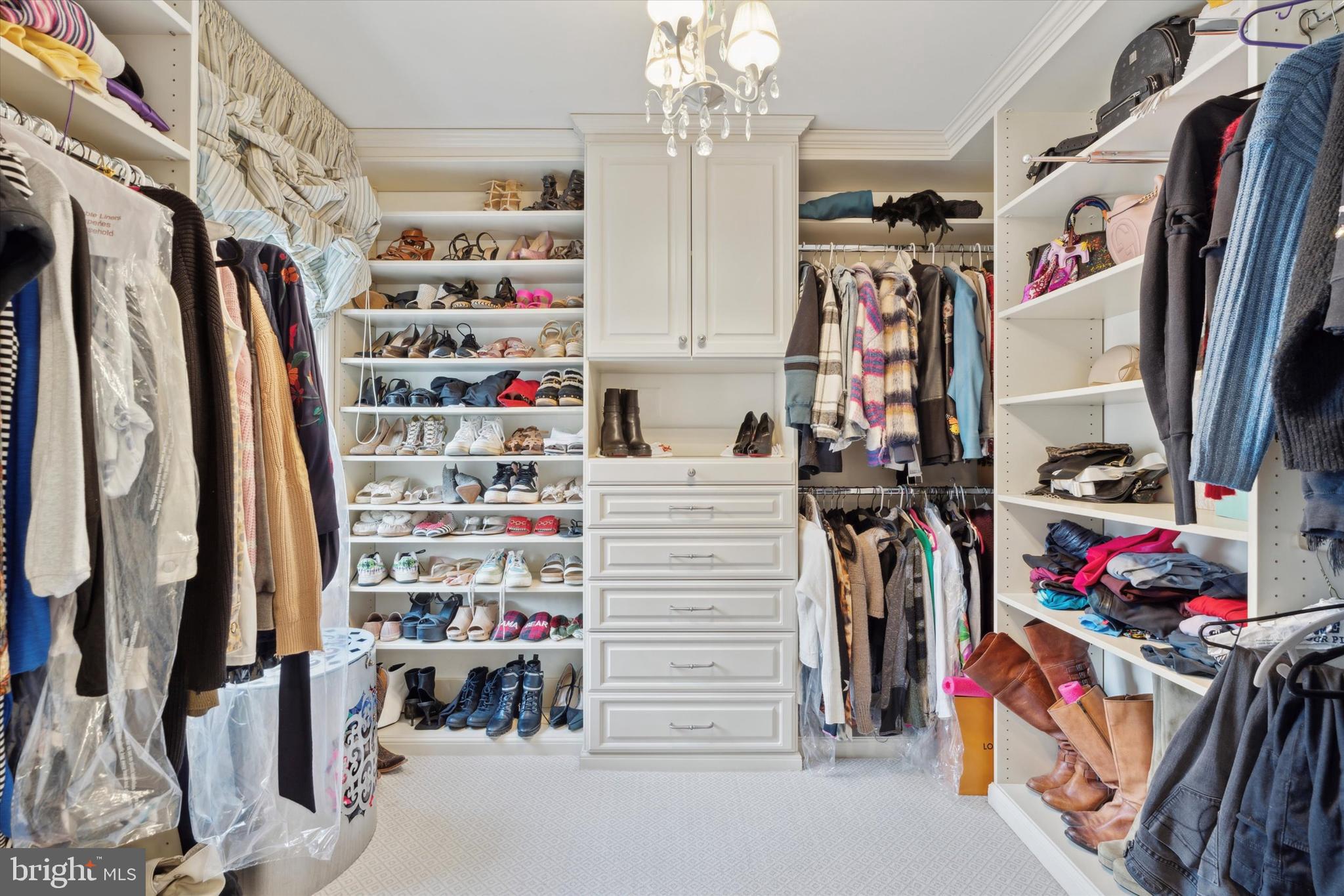 VALLEY FORGE MTN - Residential