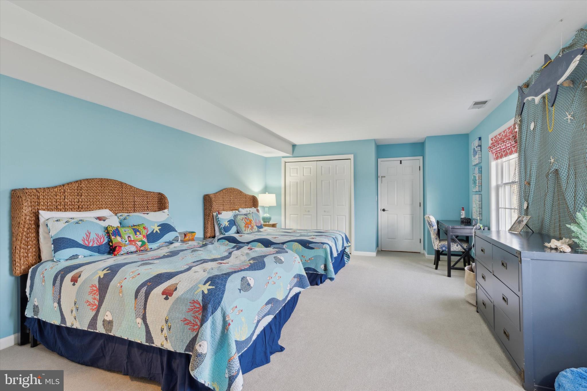 VALLEY FORGE MTN - Residential