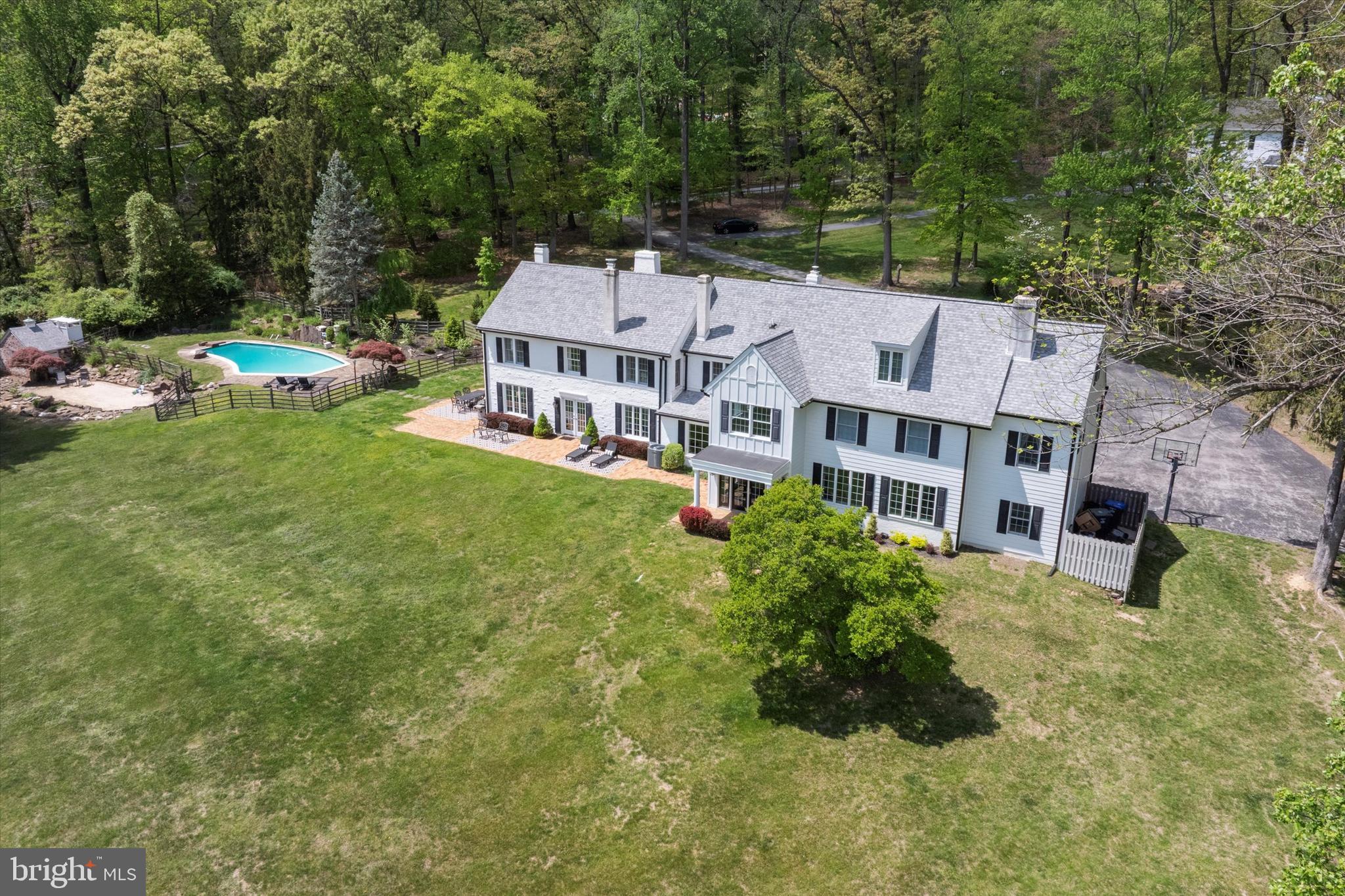 VALLEY FORGE MTN - Residential