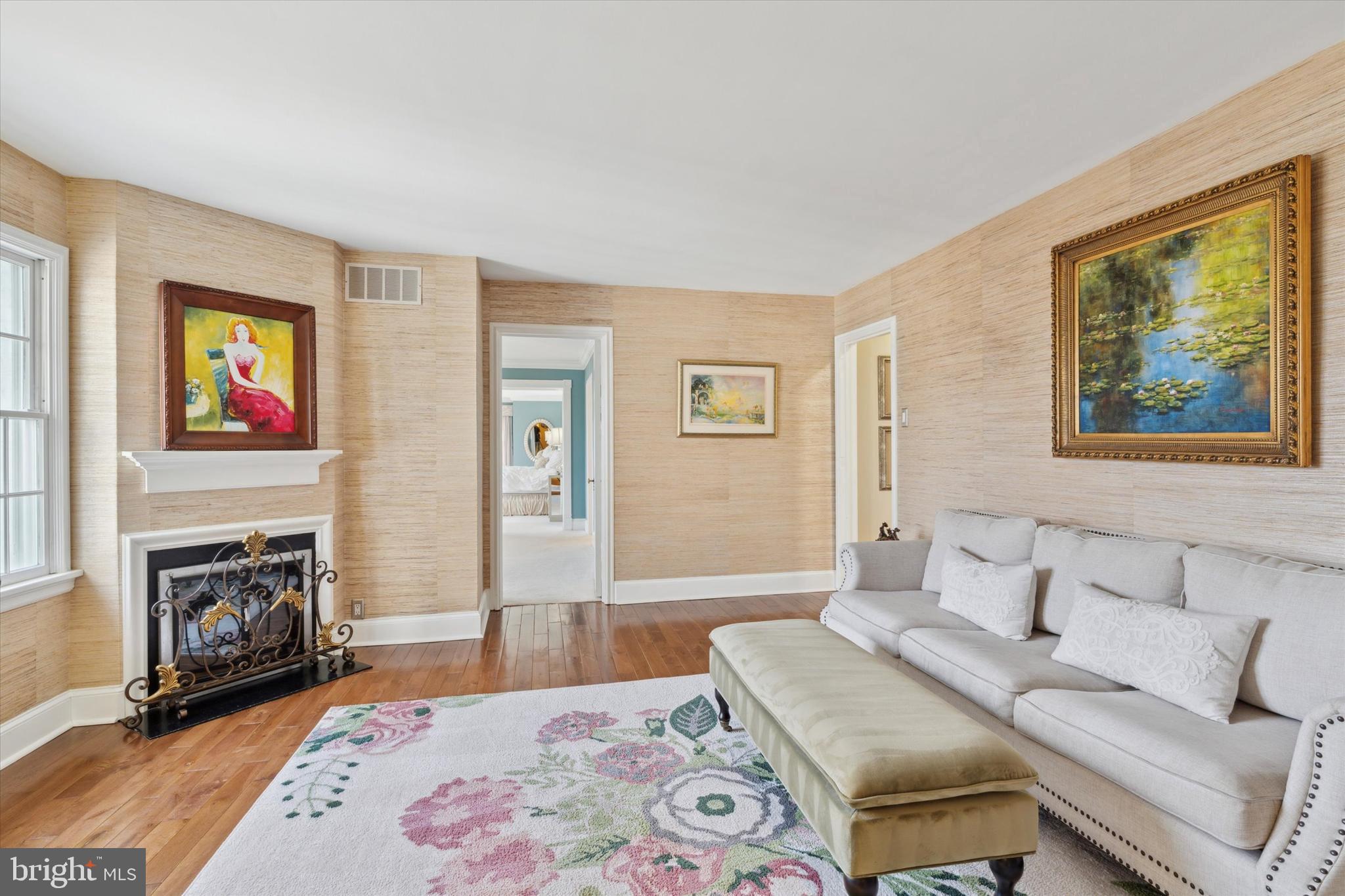 VALLEY FORGE MTN - Residential