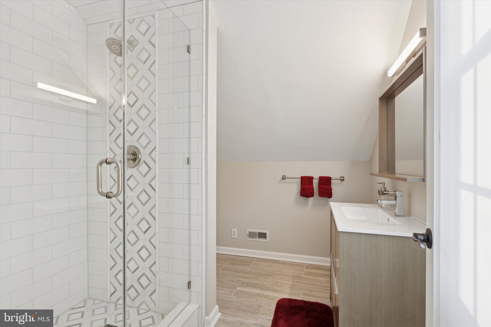 VALLEY FORGE MTN - Residential