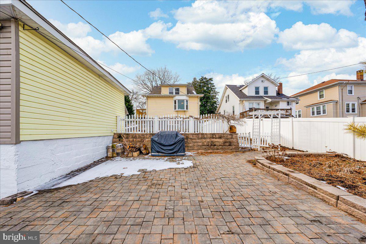 BLOOMSBURY FIELD - Residential