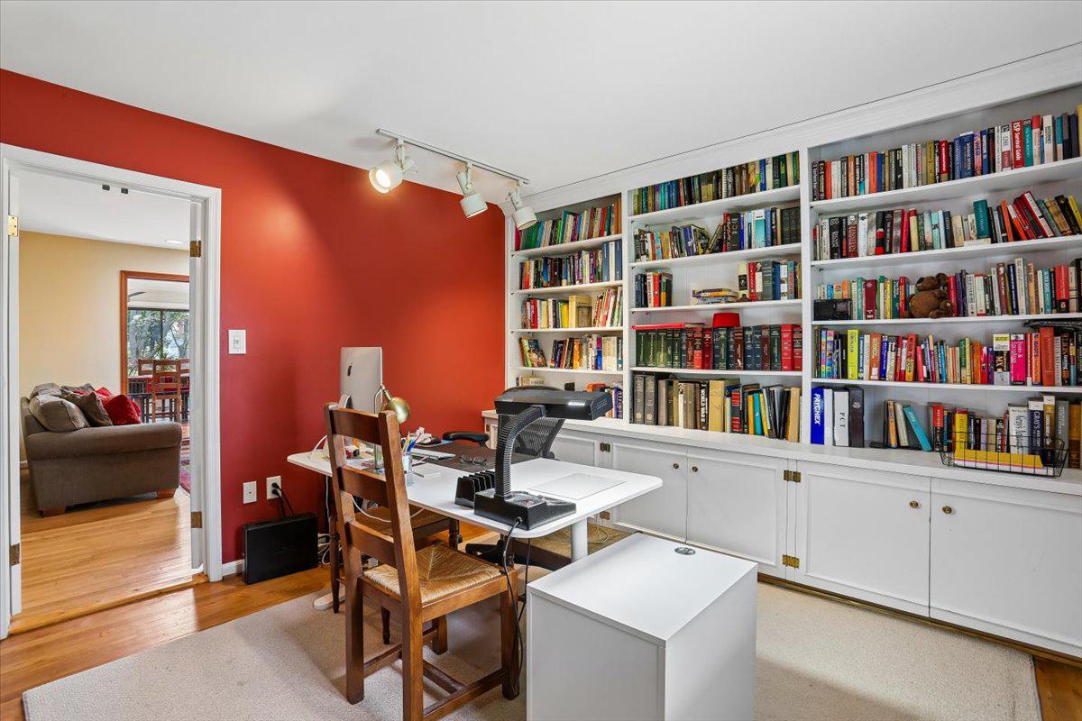 RIDGELEIGH - Residential