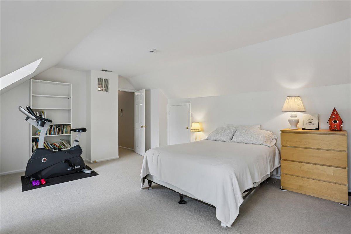 RIDGELEIGH - Residential