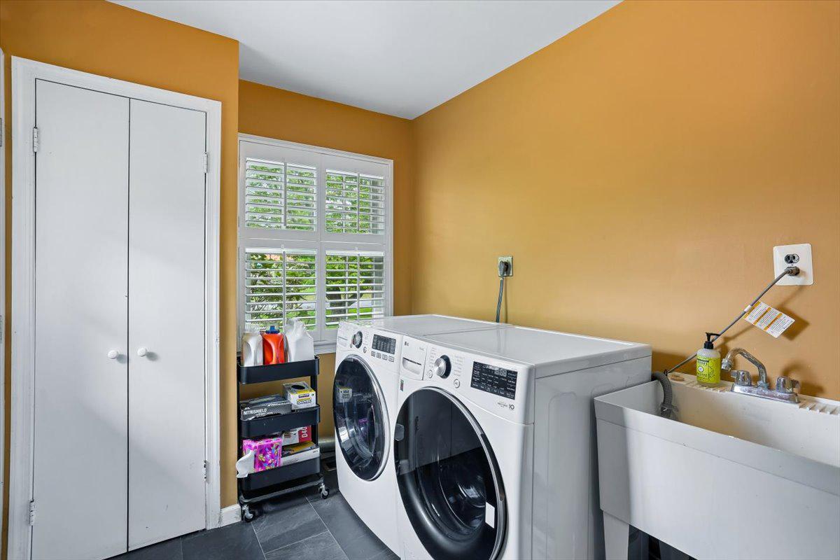 RIDGELEIGH - Residential