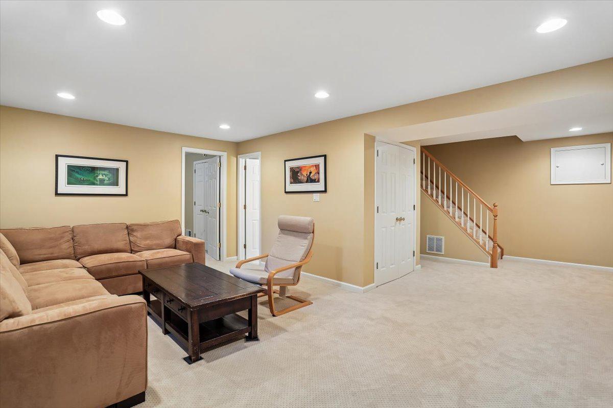 RIDGELEIGH - Residential